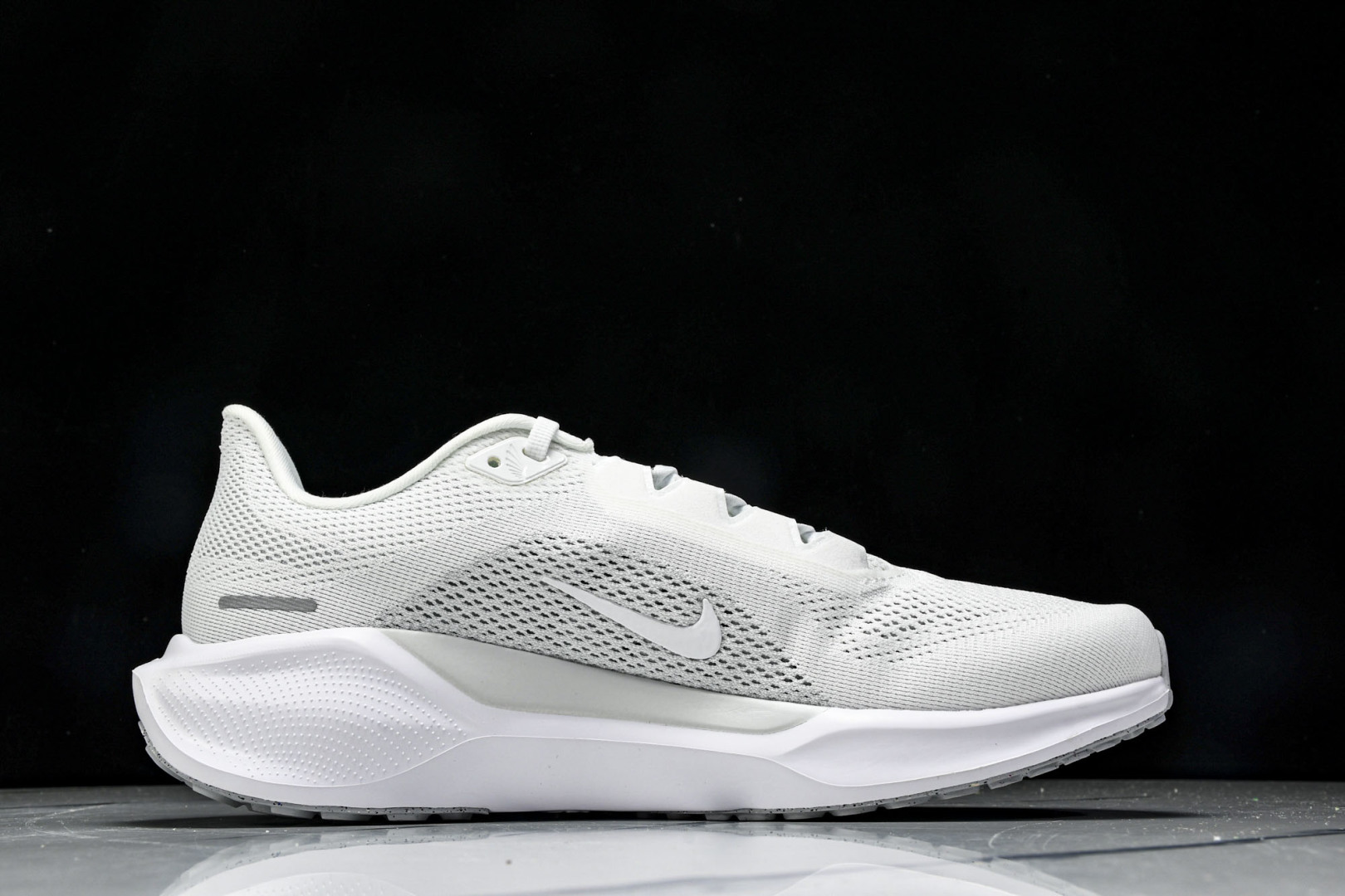  Nk Air Zoom Pegasus 41 耐克网面透气轻便耐磨跑鞋 FD2722-102 尺寸36