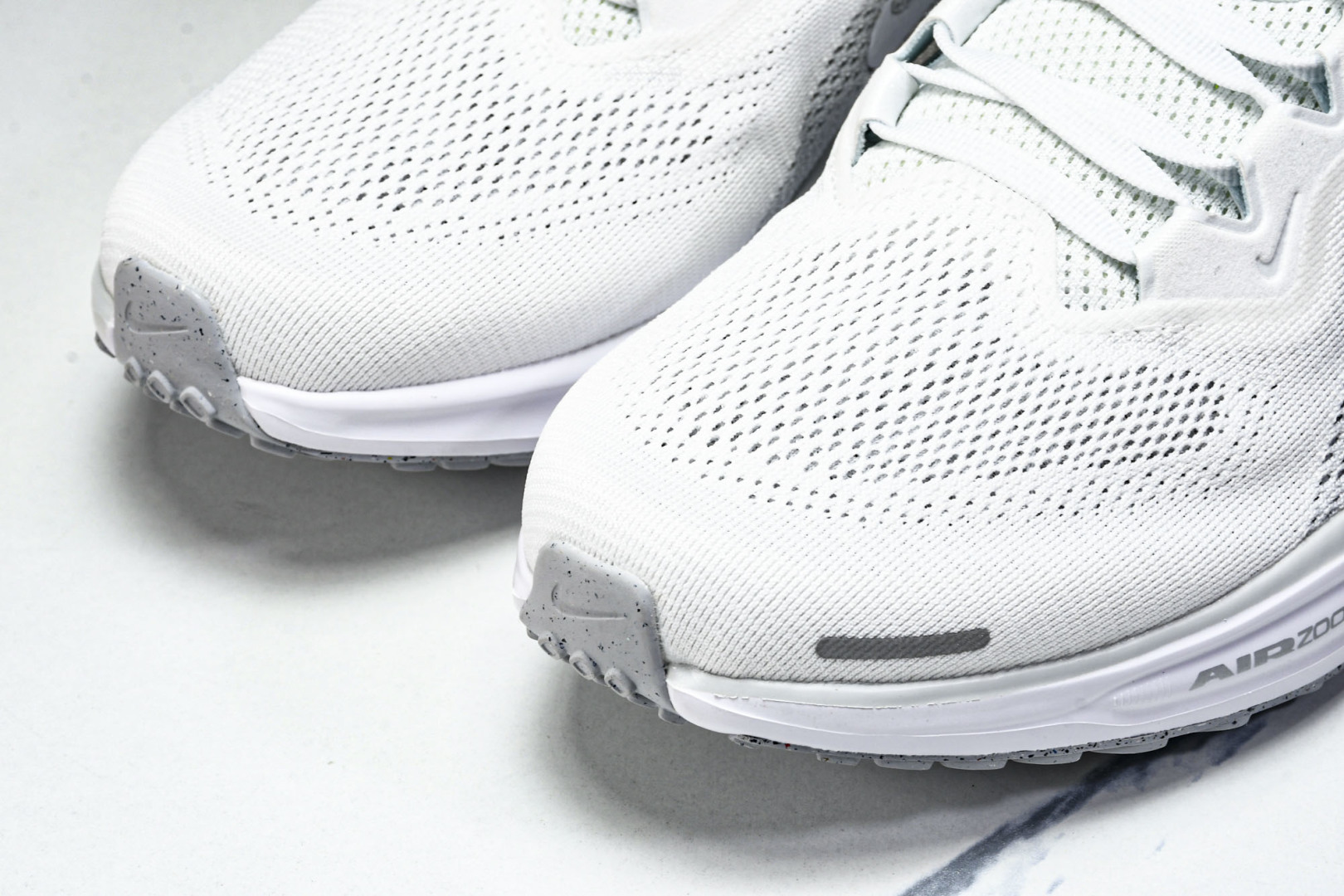  Nk Air Zoom Pegasus 41 耐克网面透气轻便耐磨跑鞋 FD2722-102 尺寸36