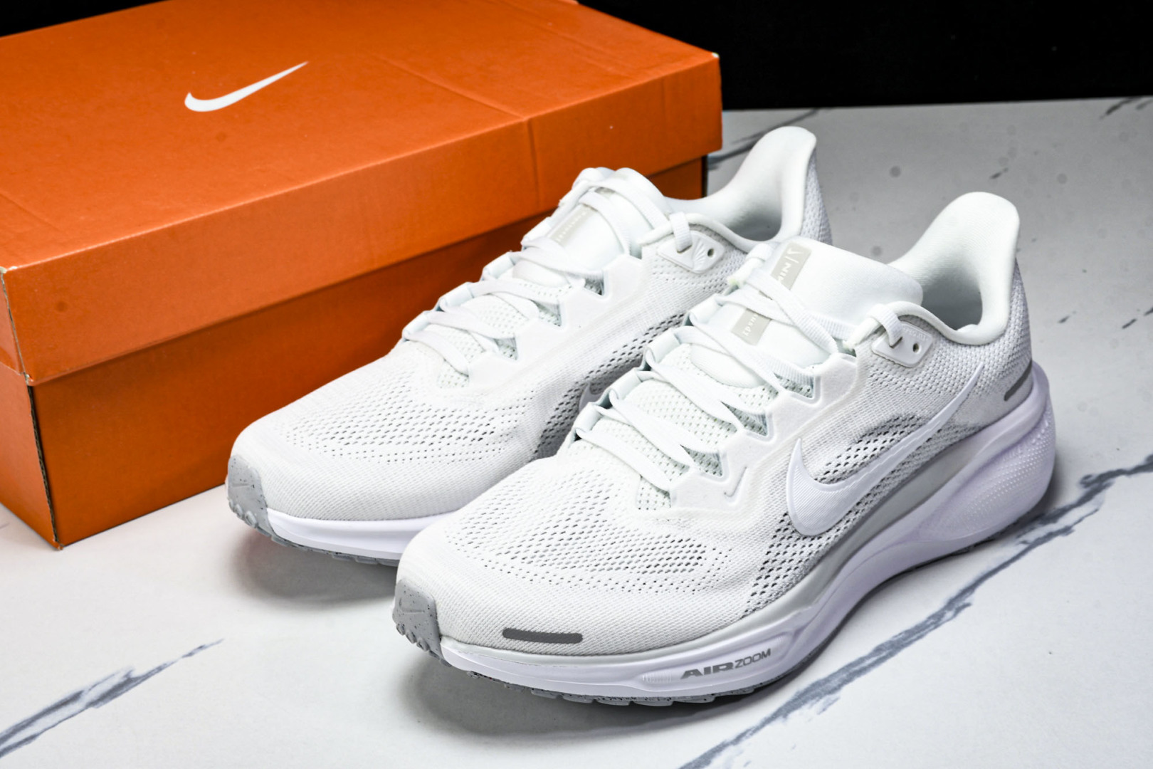 Nk Air Zoom Pegasus 41 耐克网面透气轻便耐磨跑鞋 FD2722-102 尺寸36