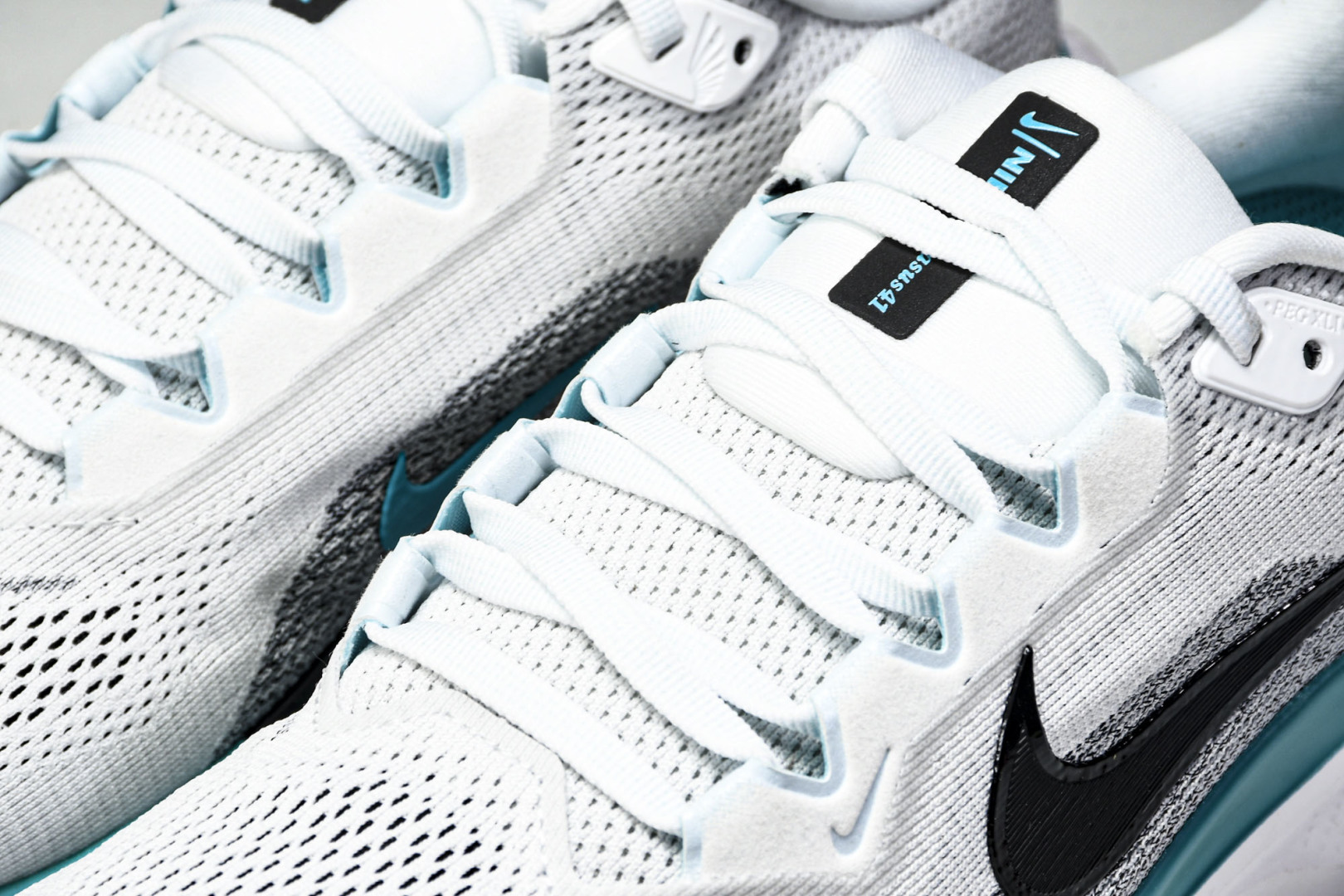  Nk Air Zoom Pegasus 41 耐克网面透气轻便耐磨跑鞋 FD2722-103 尺寸39