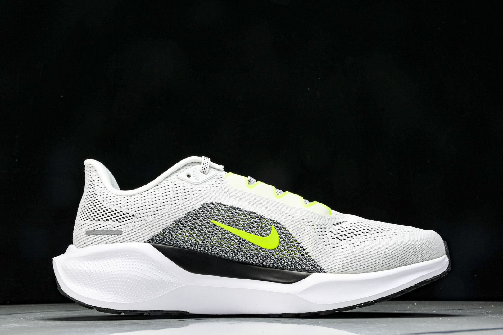  Nk Air Zoom Pegasus 41 耐克网面透气轻便耐磨跑鞋 FD2722-104 尺寸39