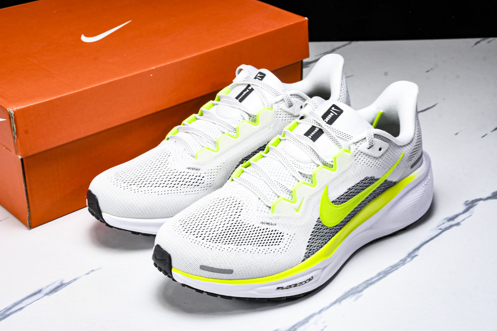  Nk Air Zoom Pegasus 41 耐克网面透气轻便耐磨跑鞋 FD2722-104 尺寸39