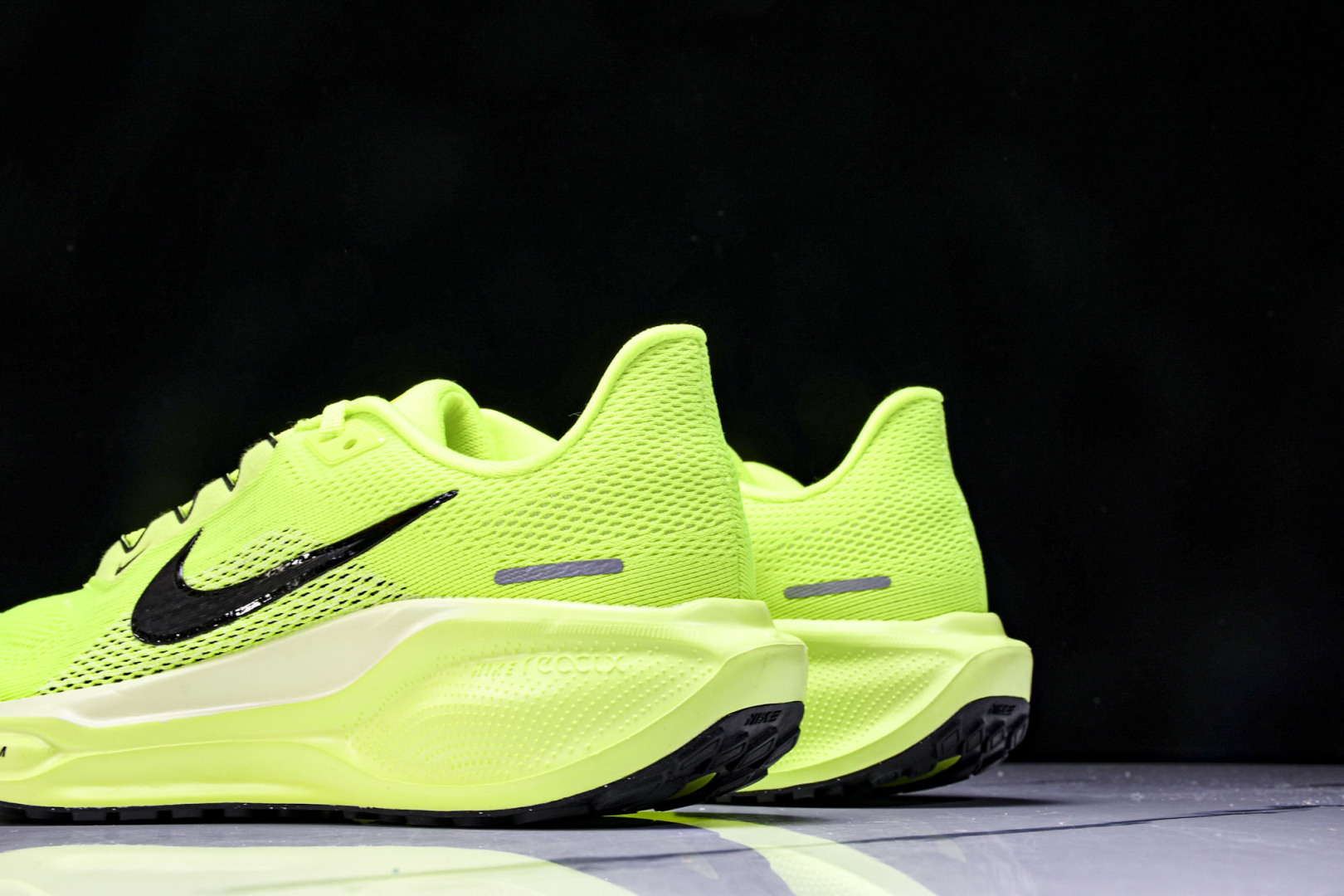  Nk Air Zoom Pegasus 41 耐克网面透气轻便耐磨跑鞋 FD2722-701 尺寸36