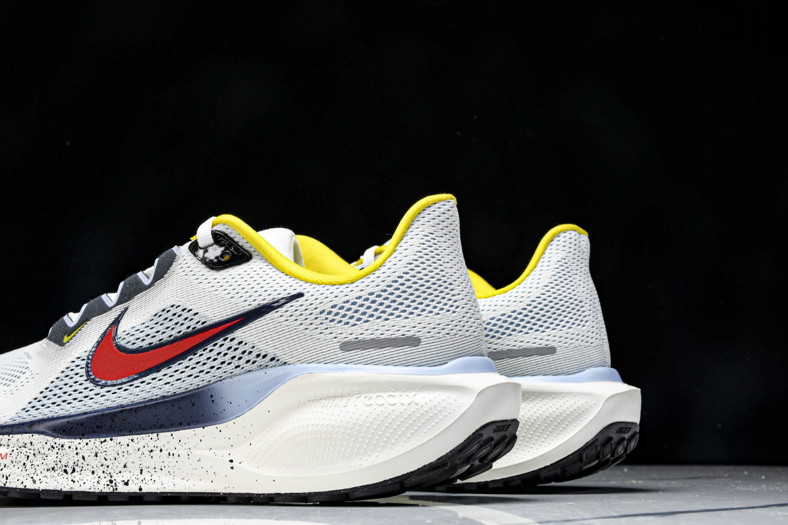  Nk Air Zoom Pegasus 41 耐克网面透气轻便耐磨跑鞋 HJ9068-100 尺寸39