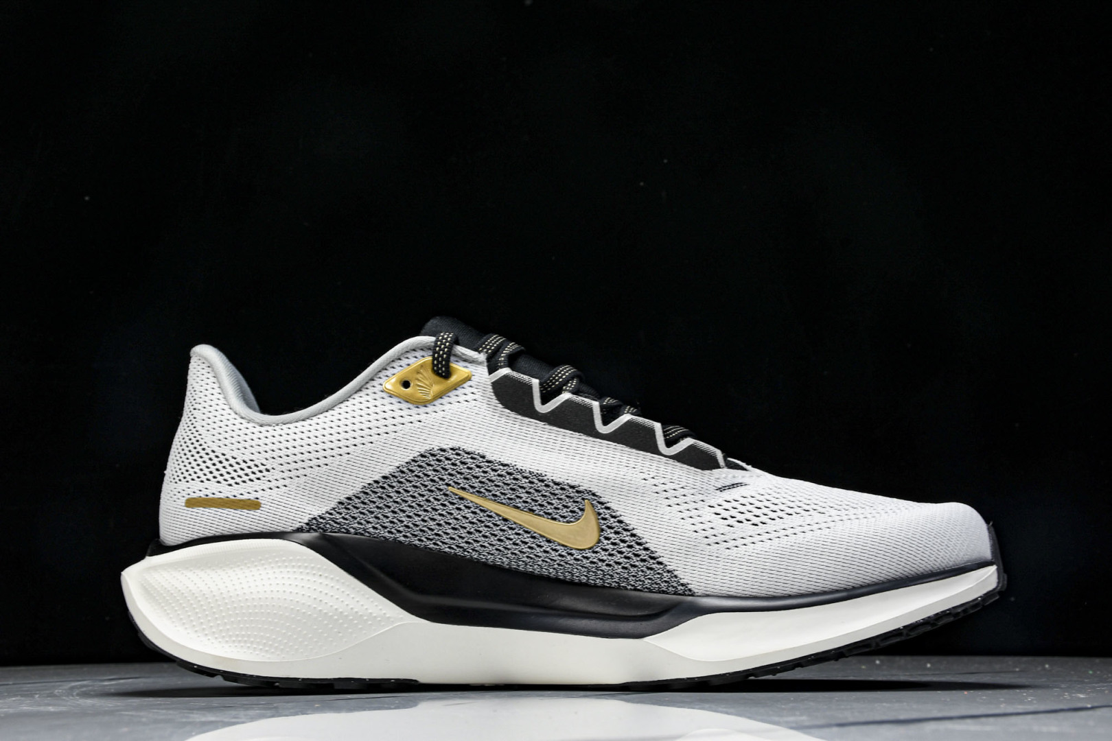  Nk Air Zoom Pegasus 41 耐克网面透气轻便耐磨跑鞋 HQ3220-100 尺寸 3