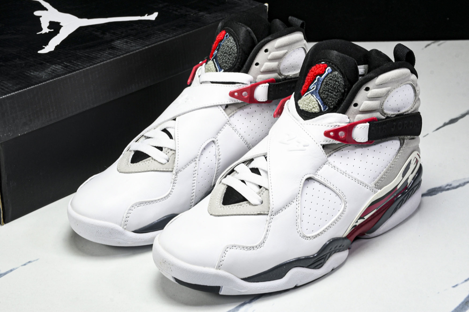  Air Jordan 8 Bugs Bunny AJ8 乔8兔八哥 白灰红 全头层 篮球鞋  货号：-
