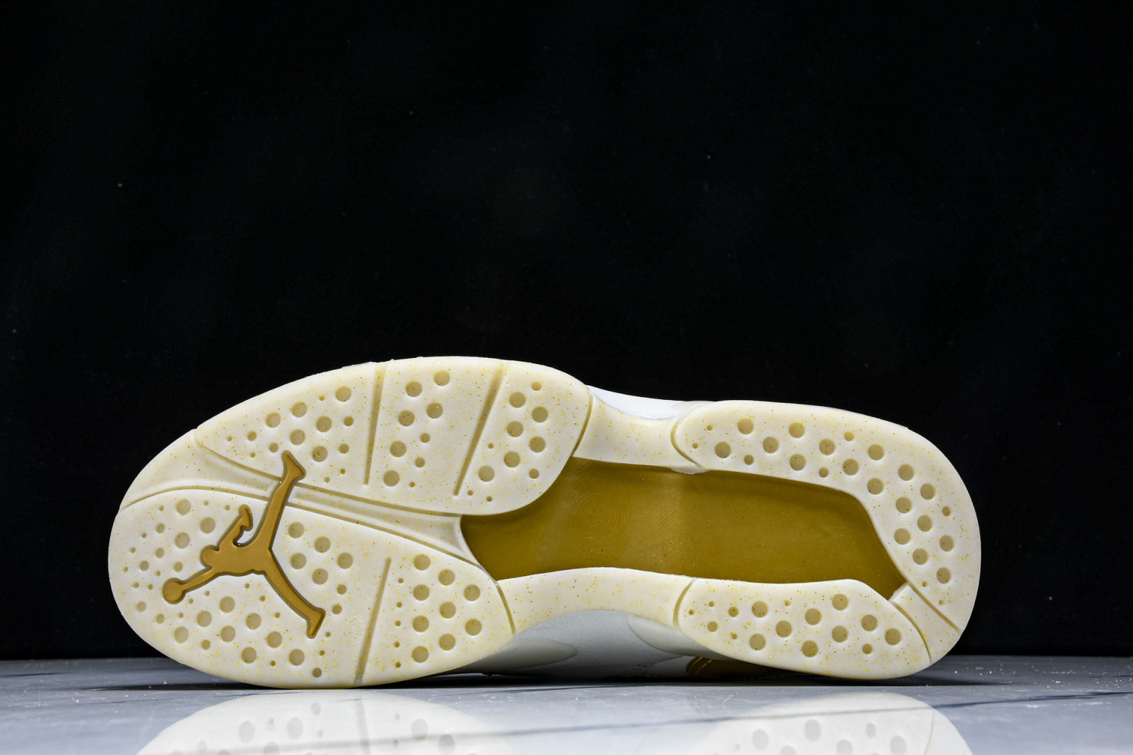  Air Jordan 8 Retro Champagne 米白香槟金 -030 尺码40 40.5 4