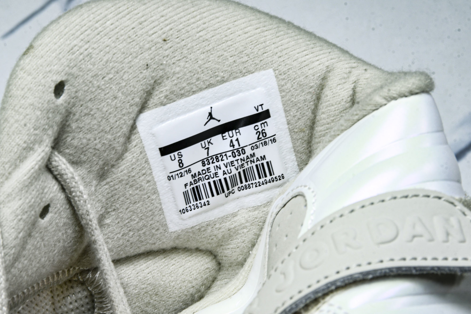  Air Jordan 8 Retro Champagne 米白香槟金 -030 尺码40 40.5 4