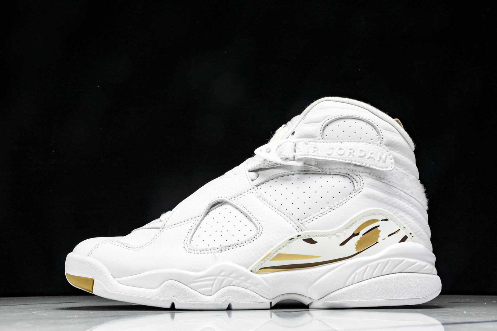  Air Jordan AJ8 X OVO 联名款 高帮复古篮球鞋 AA1239-135 尺码40 40