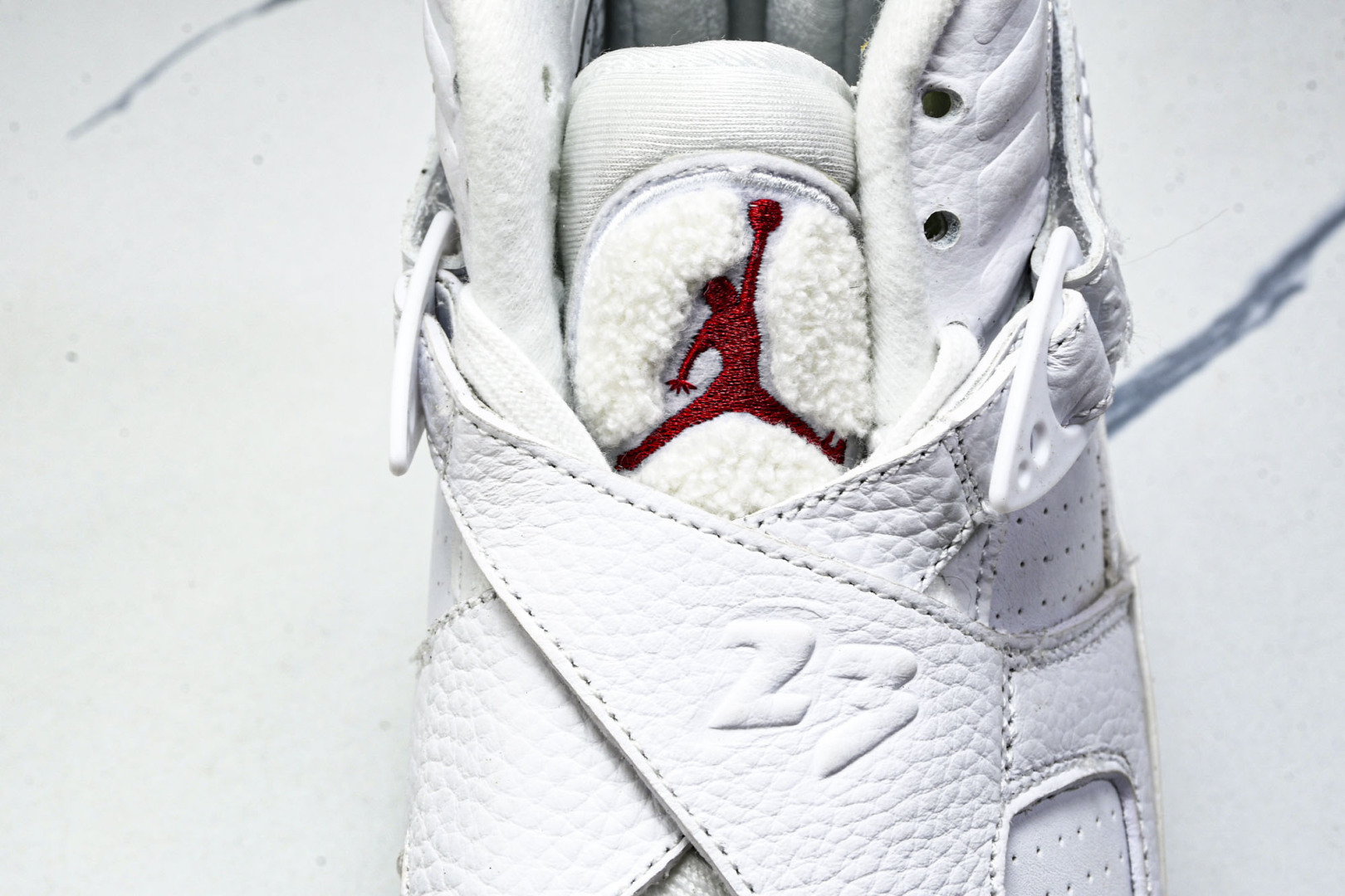  Air Jordan AJ8 X OVO 联名款 高帮复古篮球鞋 AA1239-135 尺码40 40