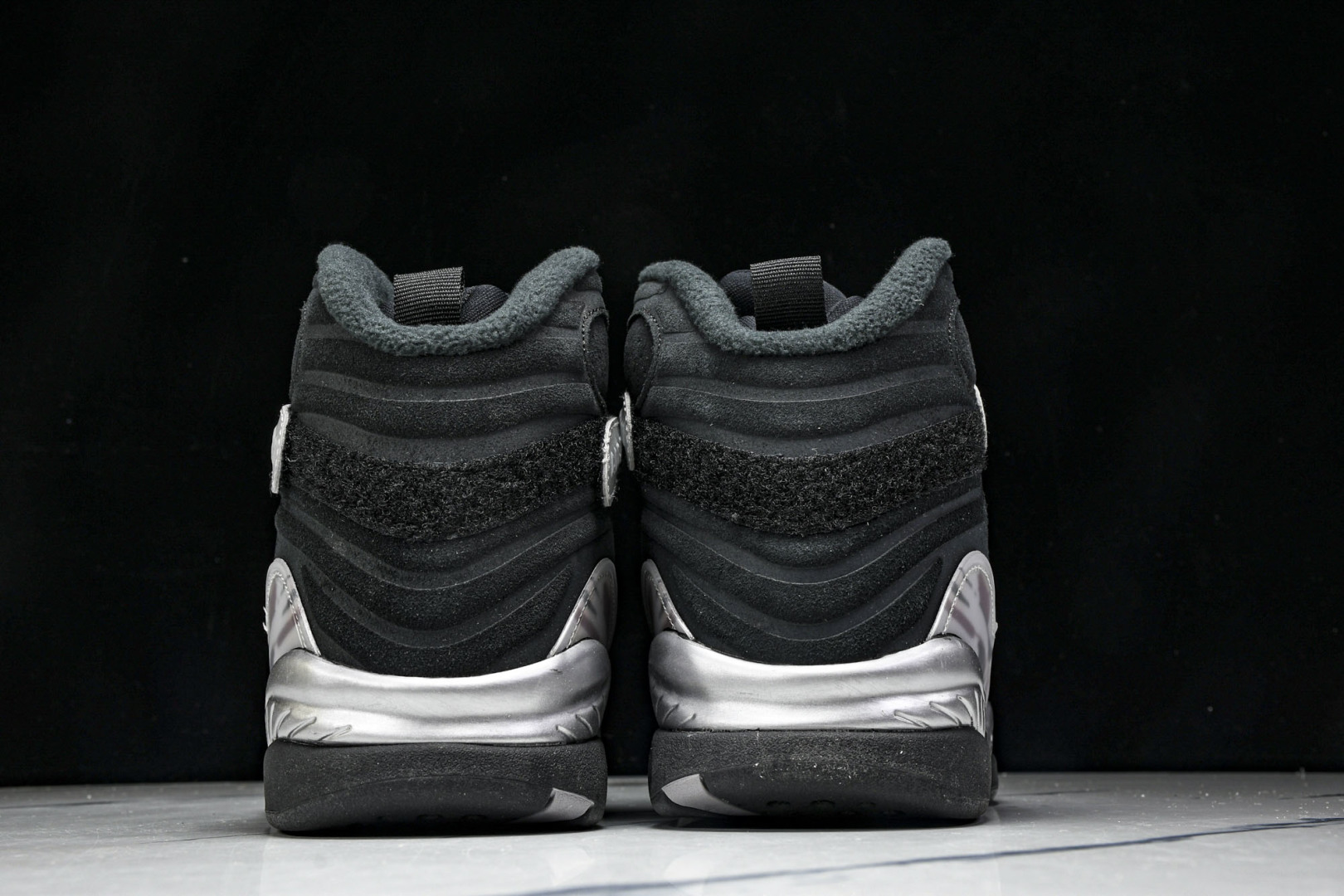  Air Jordan AJ8 高帮复古篮球鞋 黑灰 FD1334-001 尺码40 40.5 41.5