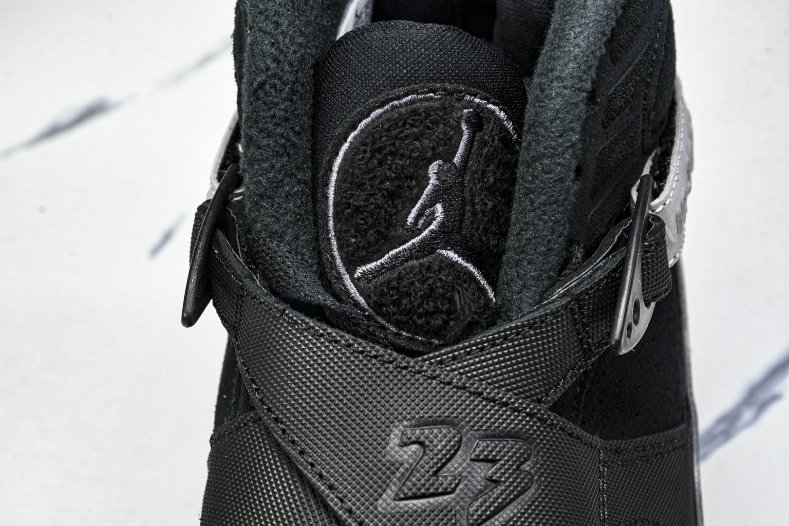  Air Jordan AJ8 高帮复古篮球鞋 黑灰 FD1334-001 尺码40 40.5 41.5