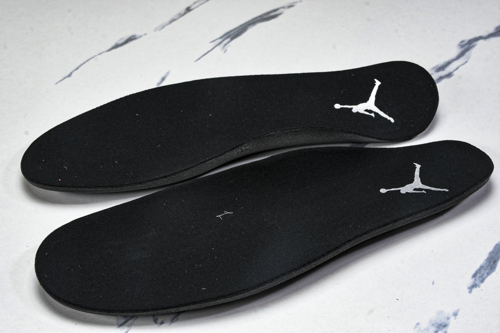  Air Jordan AJ8 高帮复古篮球鞋 黑灰 FD1334-001 尺码40 40.5 41.5