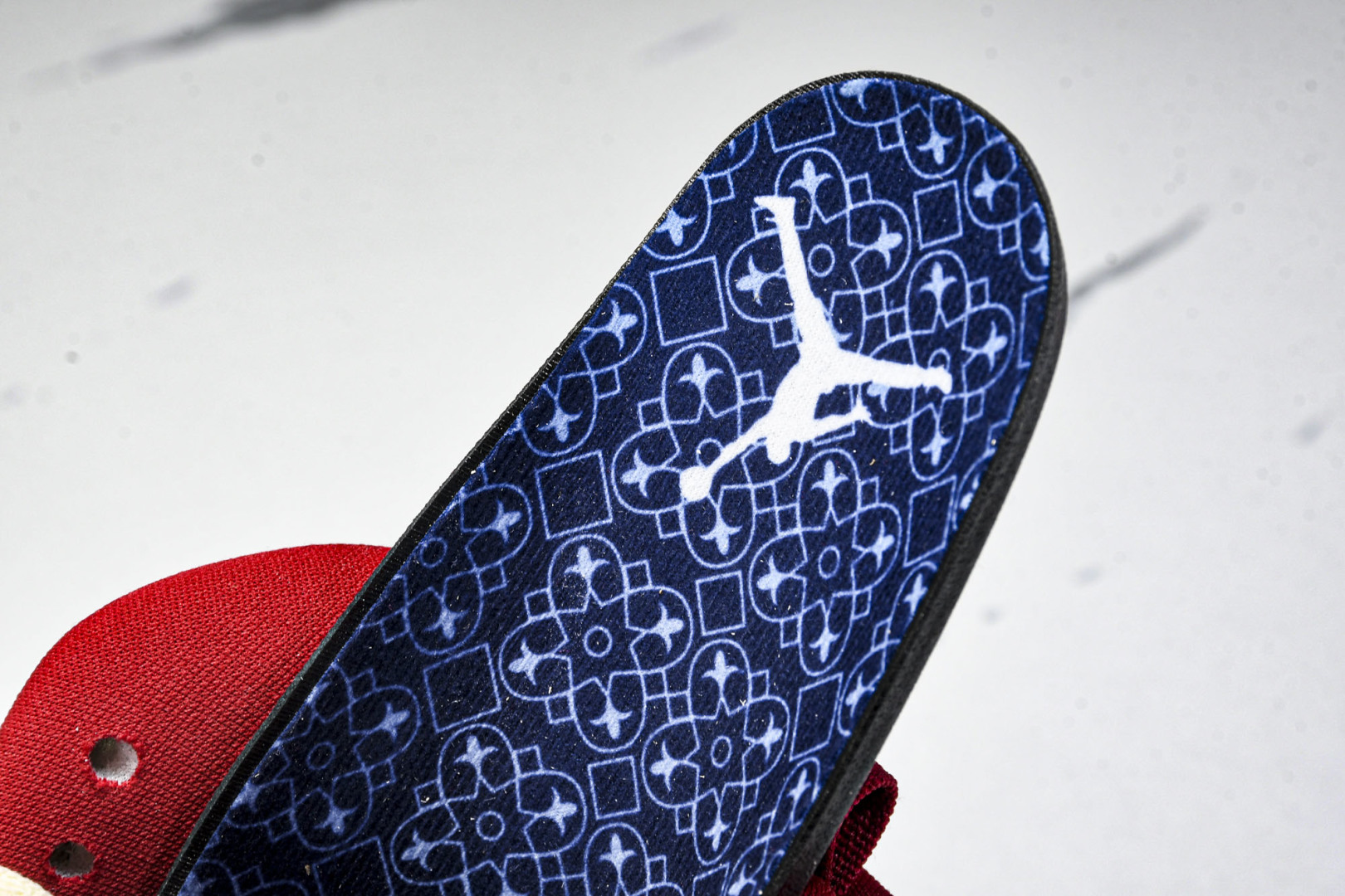  SoleFly x Air Jordan 8 Retro Mi Casa Es Su Casa AJ8