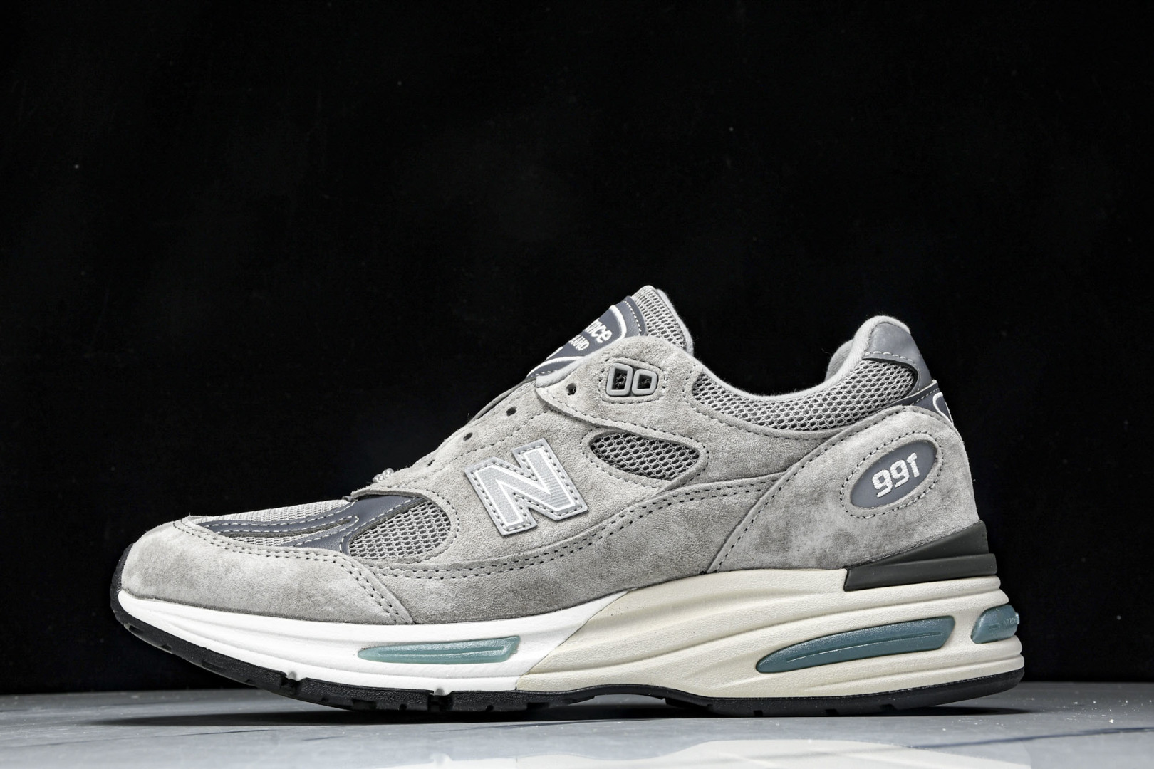  美产 New Balance  美产经典百搭老爹休闲运动跑步鞋 M991系列  U991GL2 尺寸3