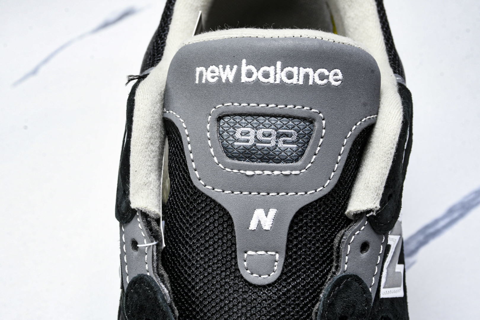  美产 New Balance 992 经典百搭低帮复古休闲跑步鞋 男女同款 黑灰色 M992EB 尺寸