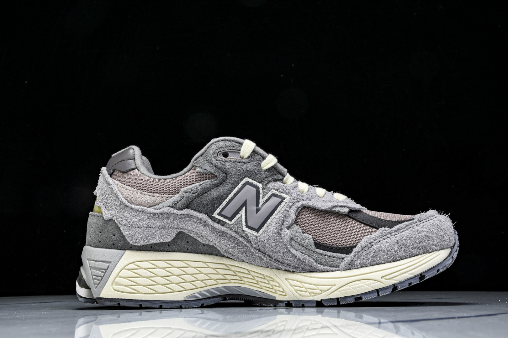  美产 New Balance 2002R ＂Reflned Future＂低帮复古休闲跑步鞋 灰紫 M