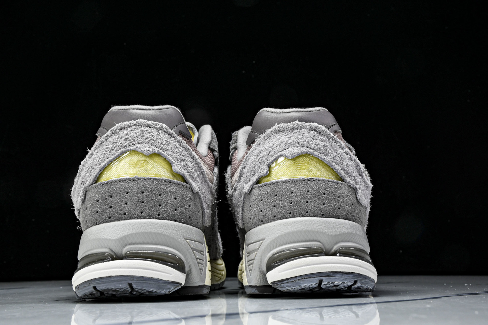  美产 New Balance 2002R ＂Reflned Future＂低帮复古休闲跑步鞋 灰紫 M