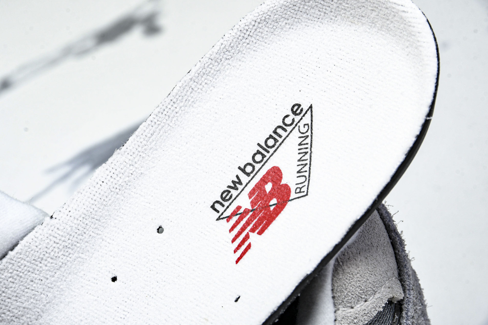  美产 New Balance 2002R ＂Reflned Future＂低帮复古休闲跑步鞋 青灰 M