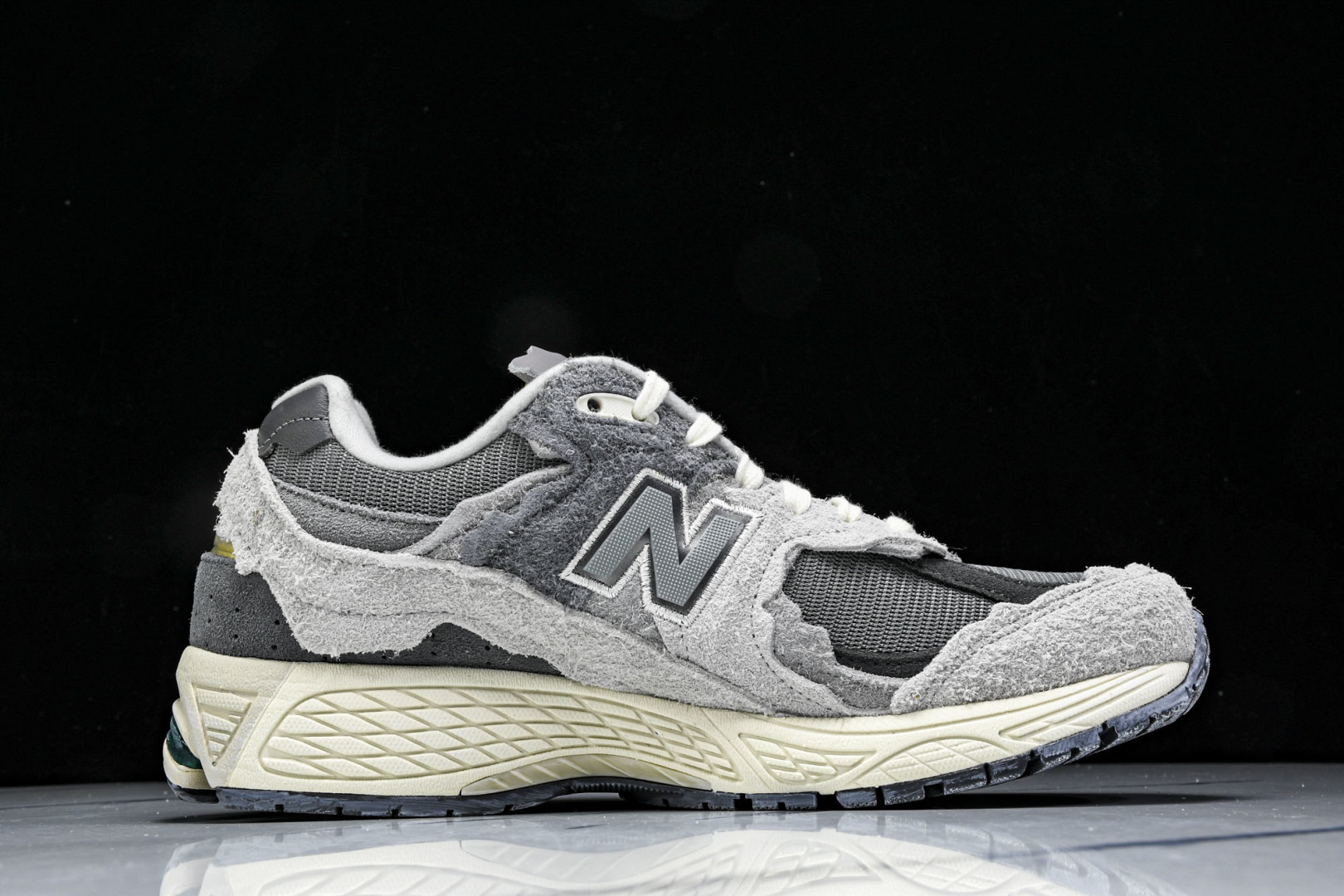  美产 New Balance 2002R ＂Reflned Future＂低帮复古休闲跑步鞋 云雨灰 