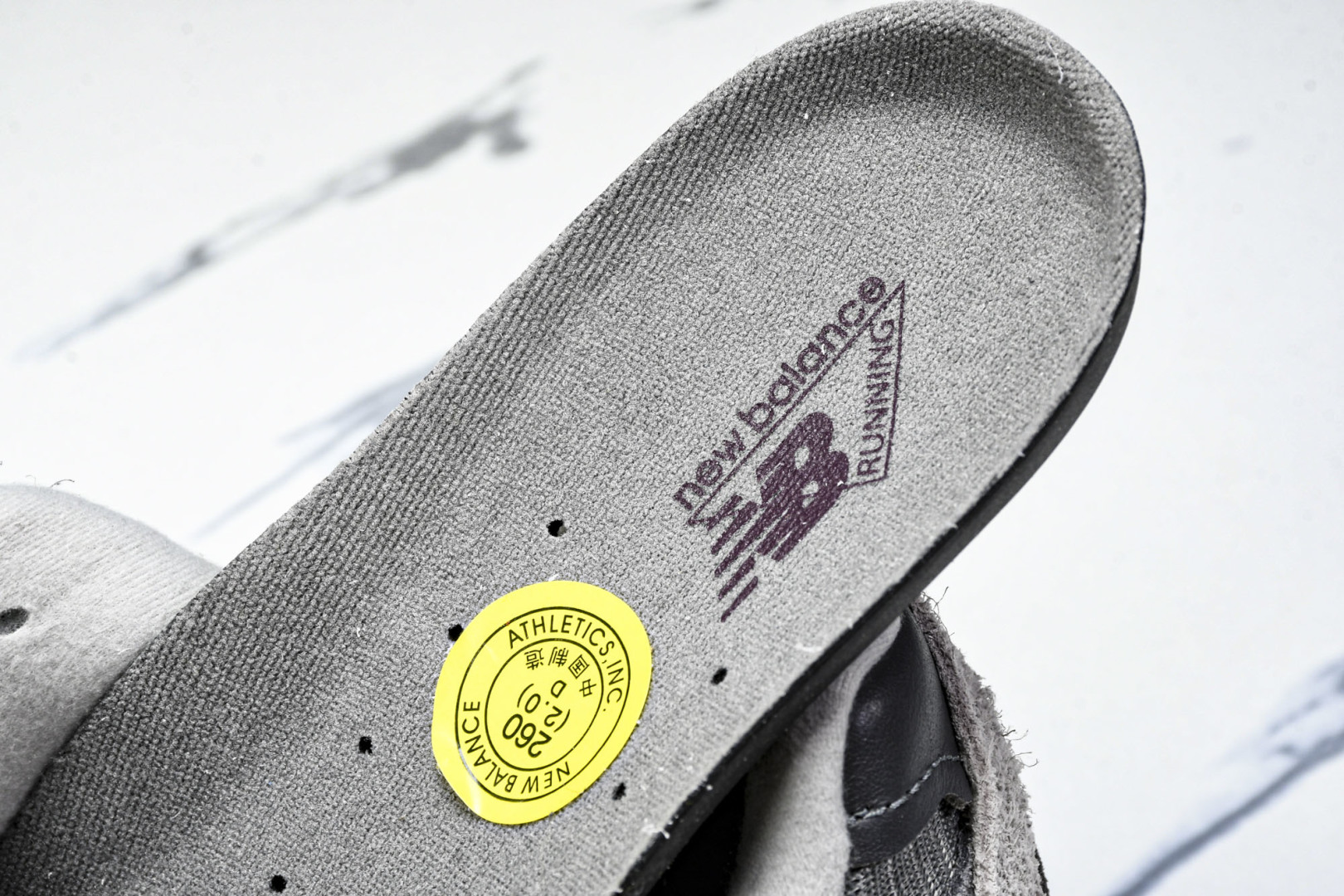  美产 New Balance 2002R ＂Reflned Future＂低帮复古休闲跑步鞋 云雨灰 