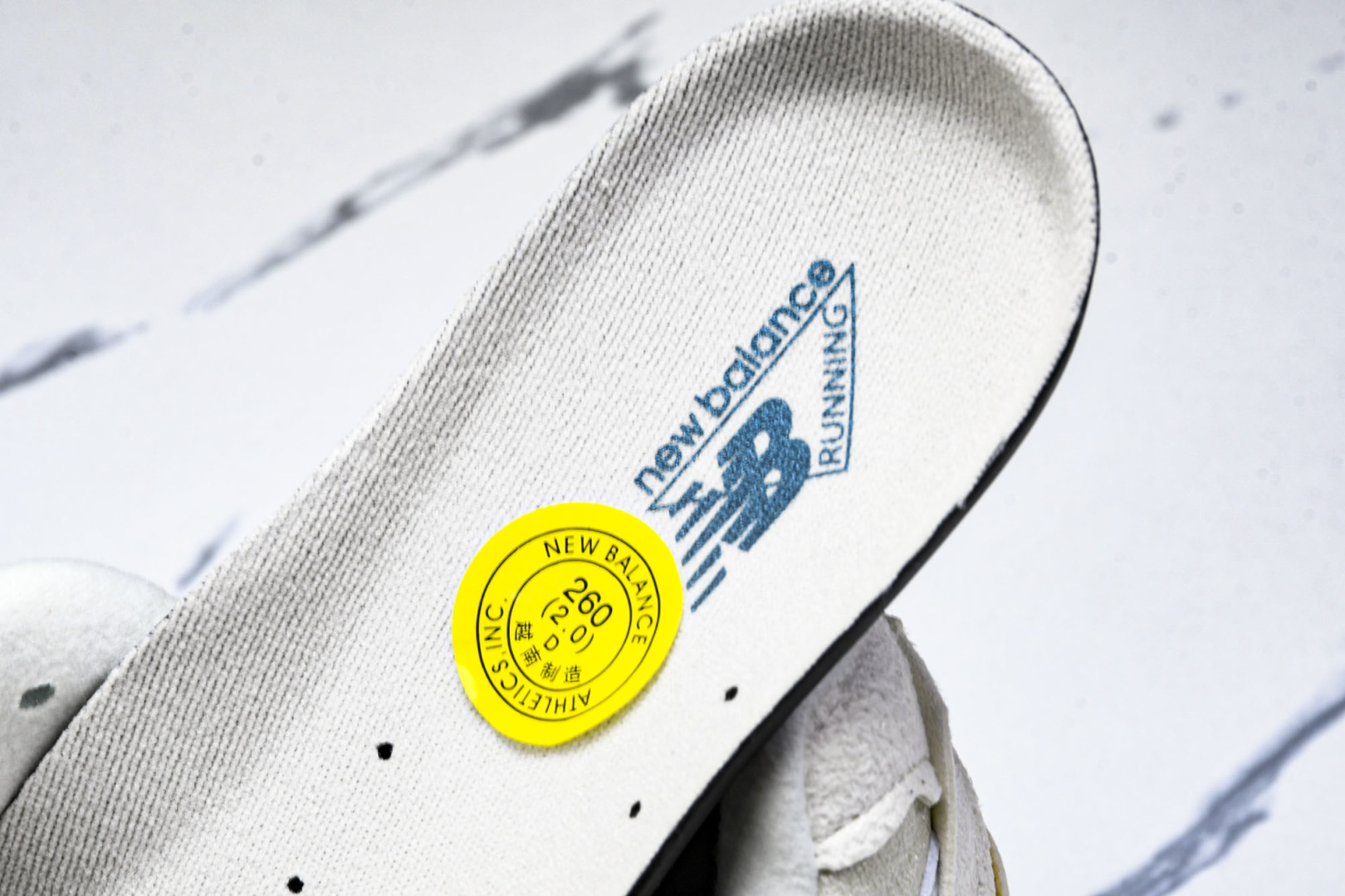  美产 New Balance 2002R ＂Reflned Future＂海盐白 ML2002RDC 