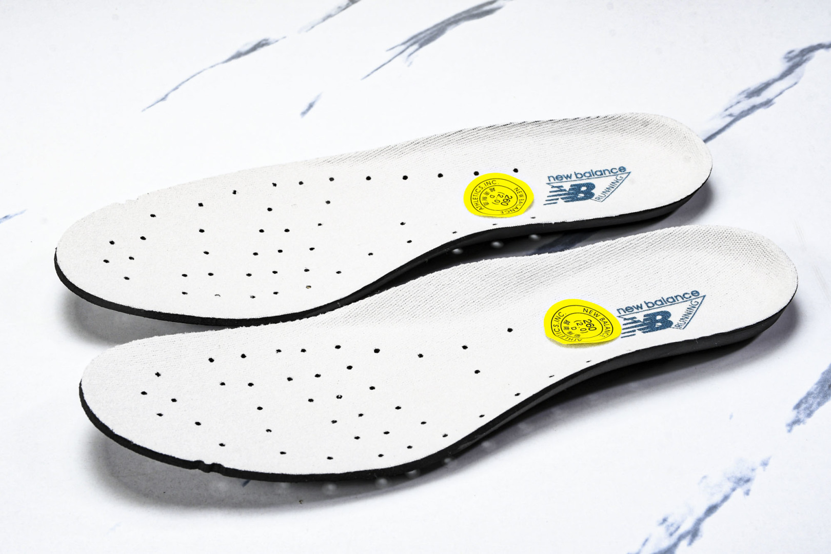  美产 New Balance 2002R ＂Reflned Future＂海盐白 ML2002RDC 