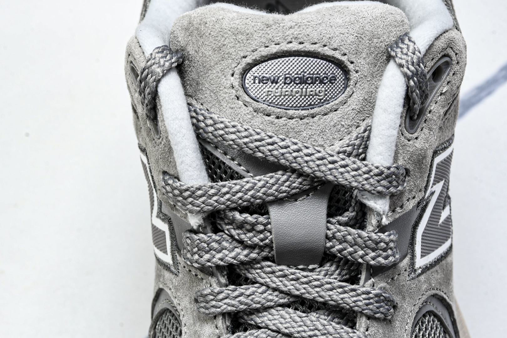  美产 New Balance 2002R ＂Reflned Future＂灰色 ML2002RC 尺寸