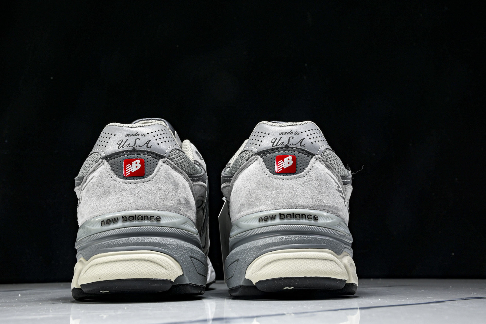  美产 New Balance NB 990 V3 复古 包裹性轻便低帮 跑步鞋  男女同款  货号：M