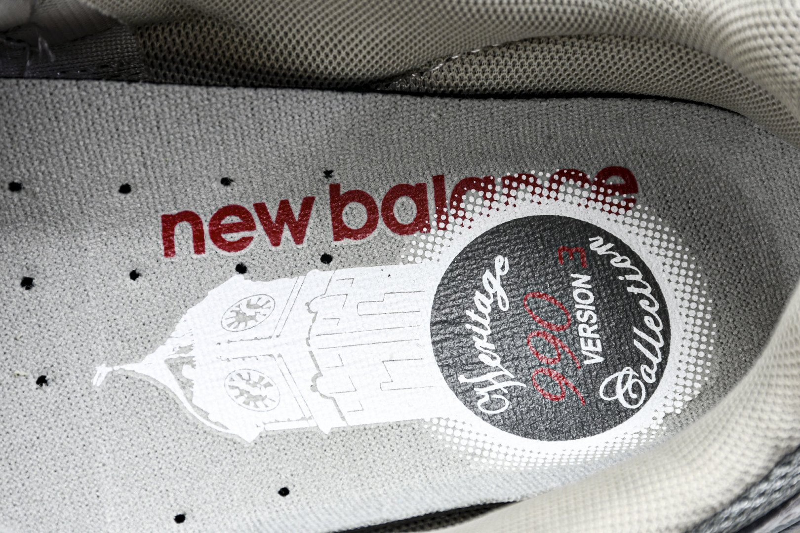  美产 New Balance NB 990 V3 复古 包裹性轻便低帮 跑步鞋  男女同款  货号：M