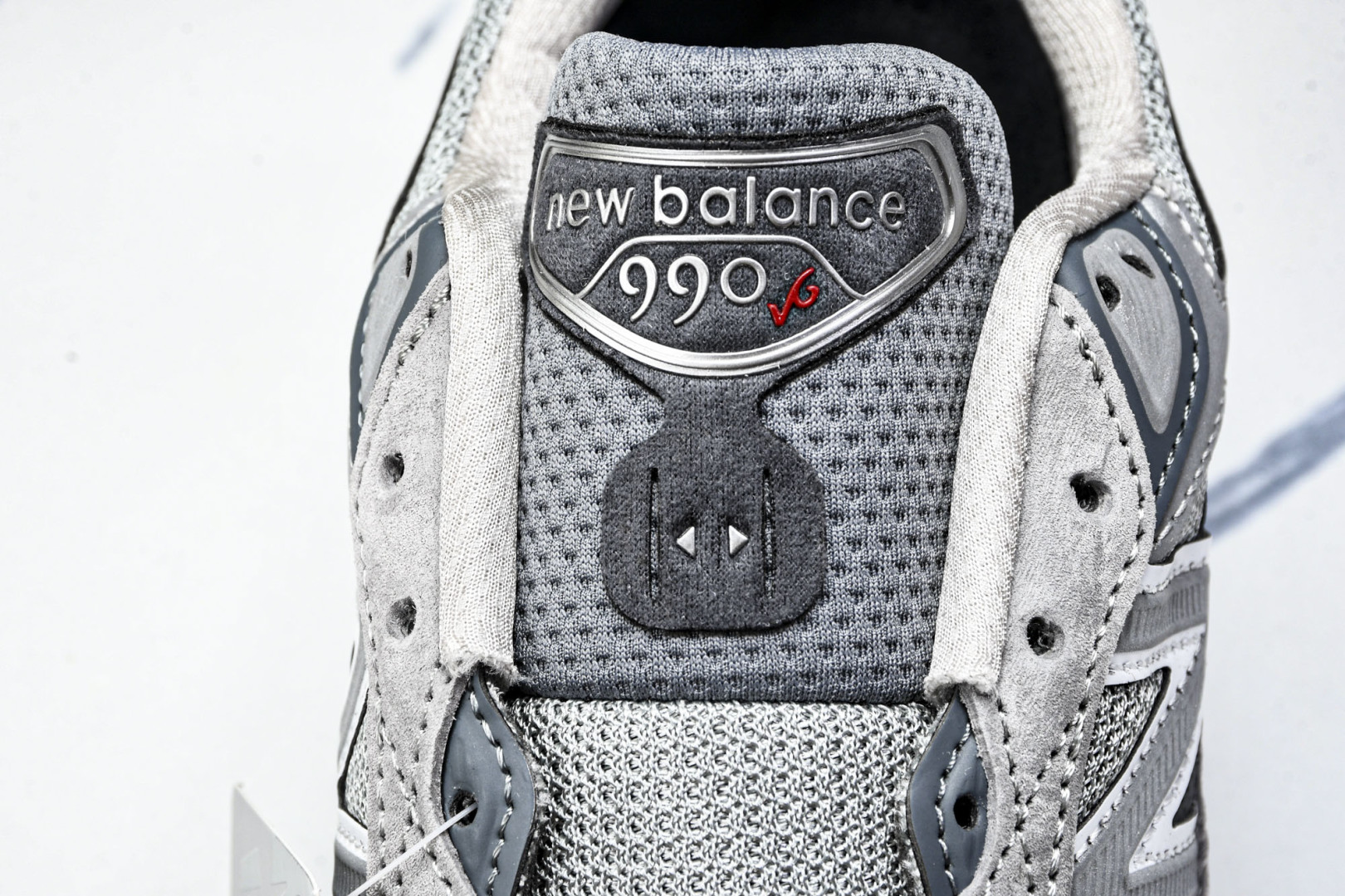  美产 New Balance NB990系列 高端美产复古休闲跑步鞋 M990GL6 尺寸36 37 