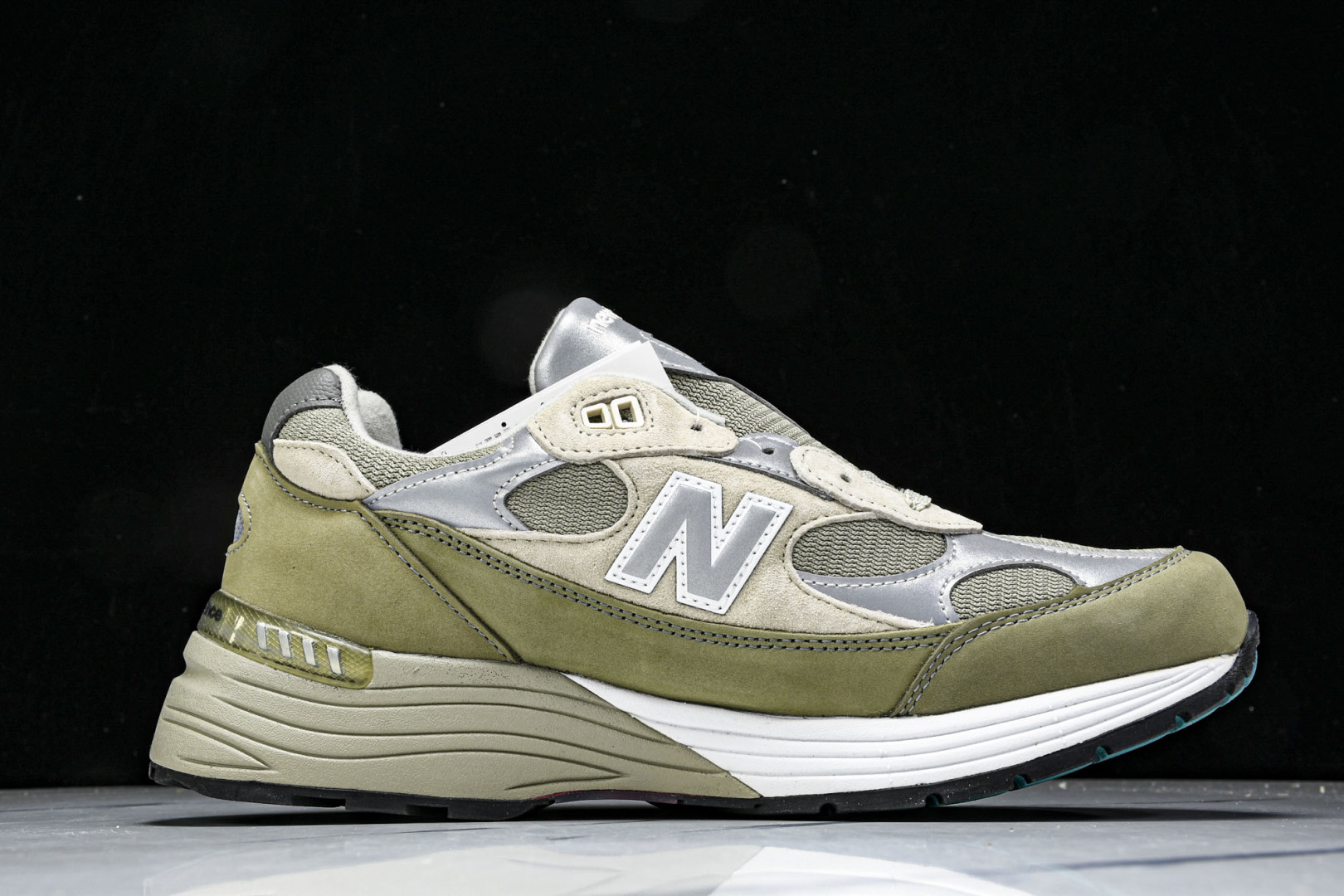  美产 WTAPS x New Balance 992 ＂Olive Drab＂复古休闲跑步鞋 复古休闲