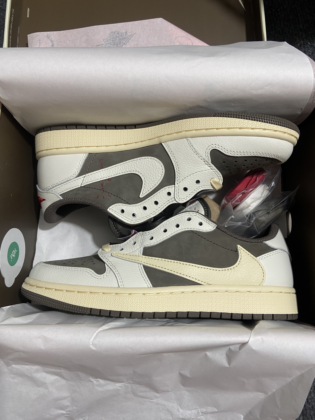 AJ1 Low GS白棕倒钩 鞋码：36-48.5

纯原版出品-Travis Scott x Air 