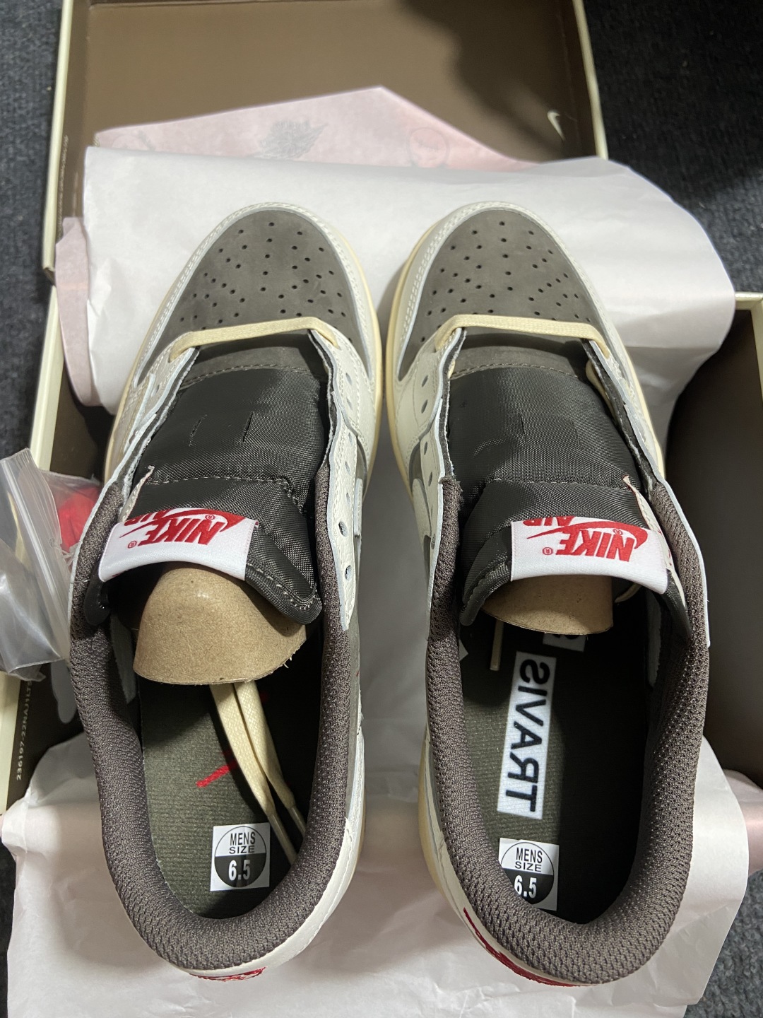 AJ1 Low GS白棕倒钩 鞋码：36-48.5

纯原版出品-Travis Scott x Air 