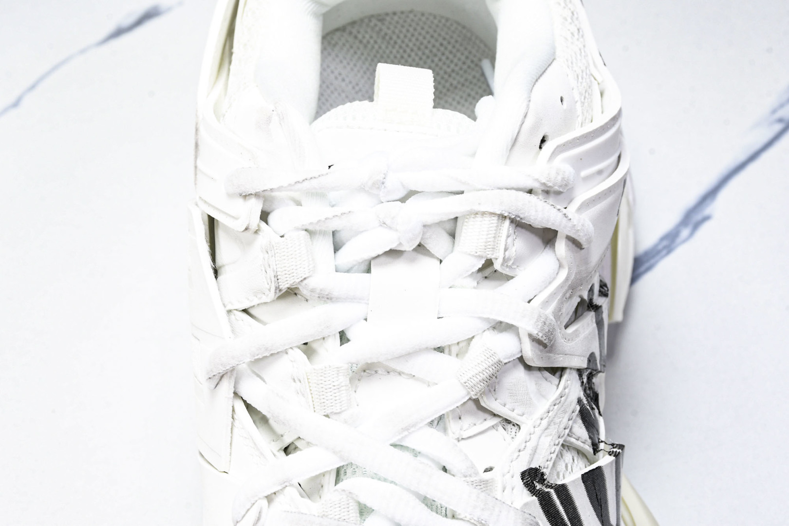 巴黎 尺码35-46

纯原出品-Balenciaga Triple S 巴黎世家 3.0 白黑英文字母