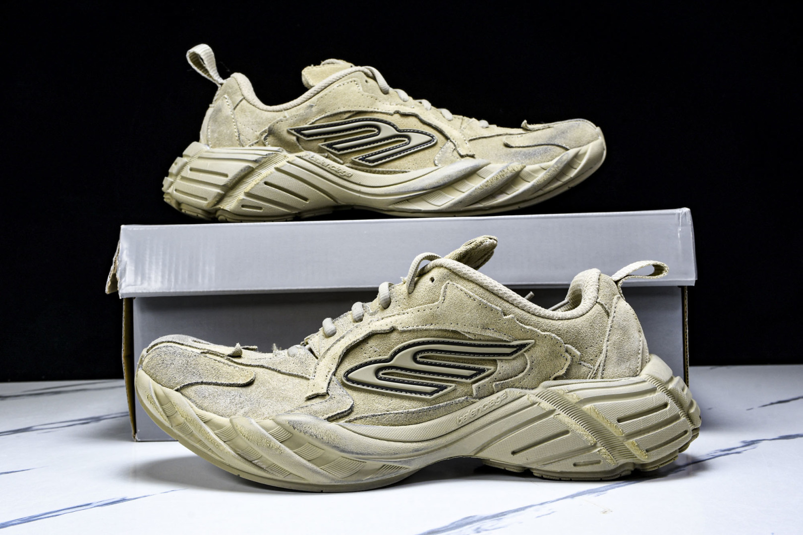 巴黎 尺码35-46

纯原出品-Balenciaga 巴黎世家 16代 MONDAY 卡其色 老爹鞋 