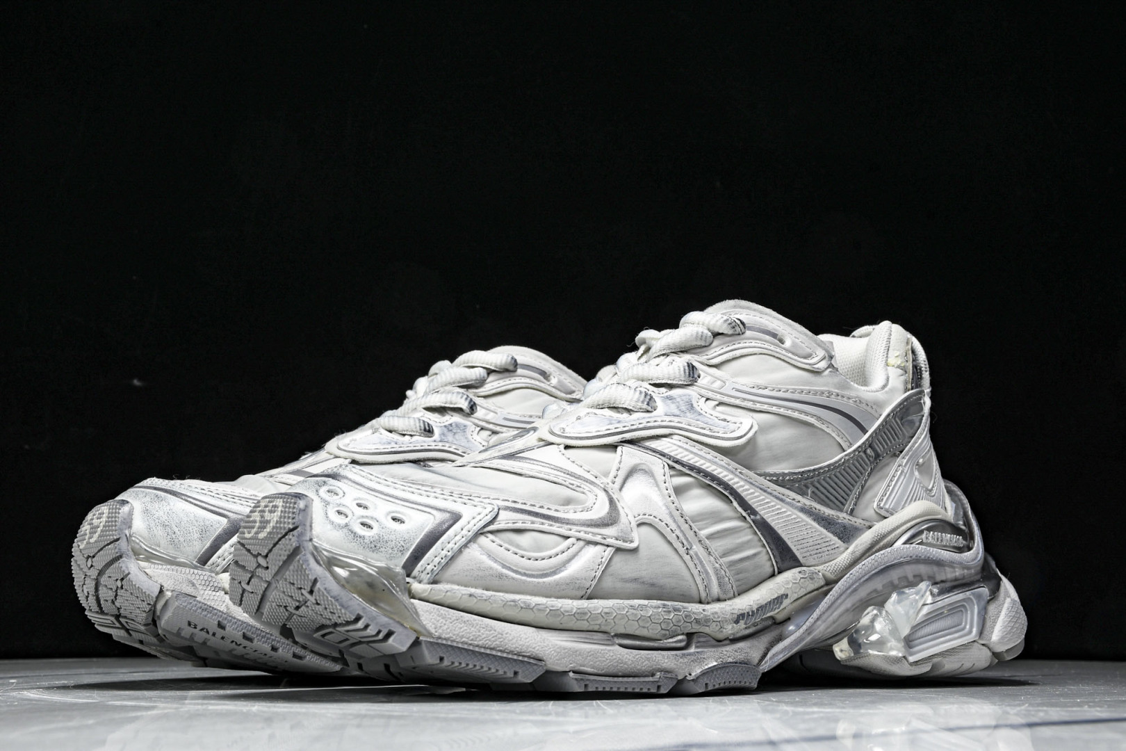 巴黎 尺码35-46

纯原出品-Balenciaga Runner.2 Nylon 巴黎世家8.0 老