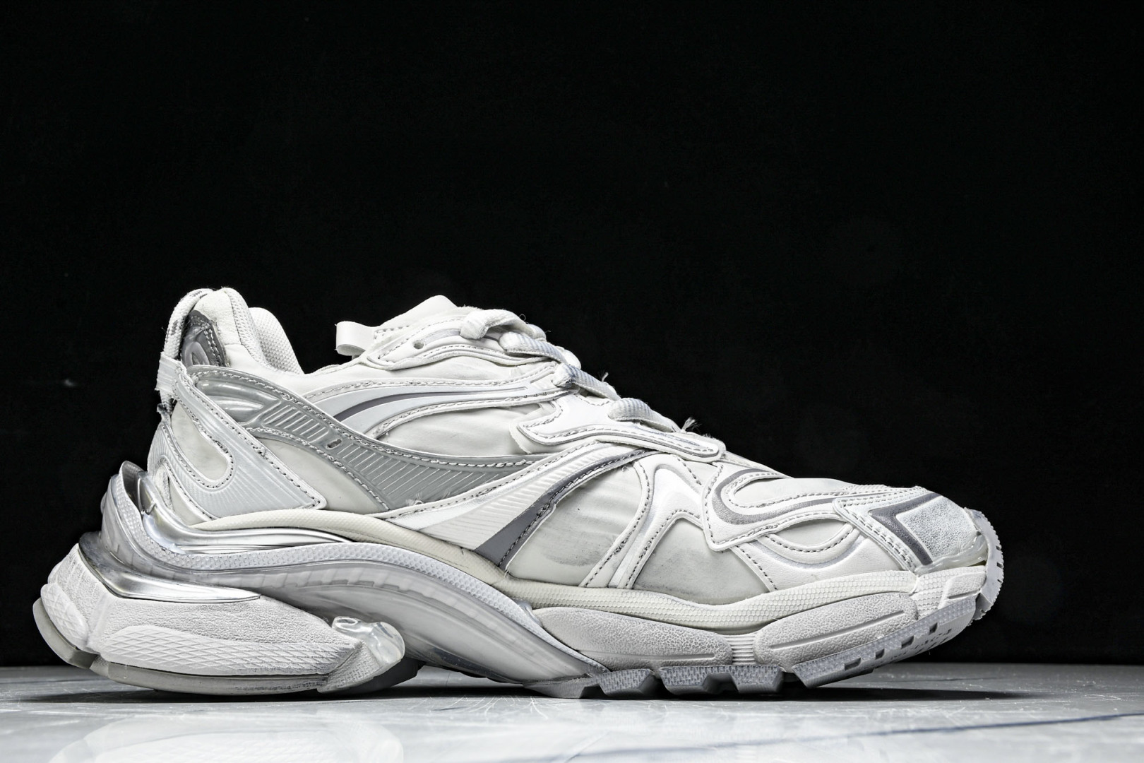 巴黎 尺码35-46

纯原出品-Balenciaga Runner.2 Nylon 巴黎世家8.0 老