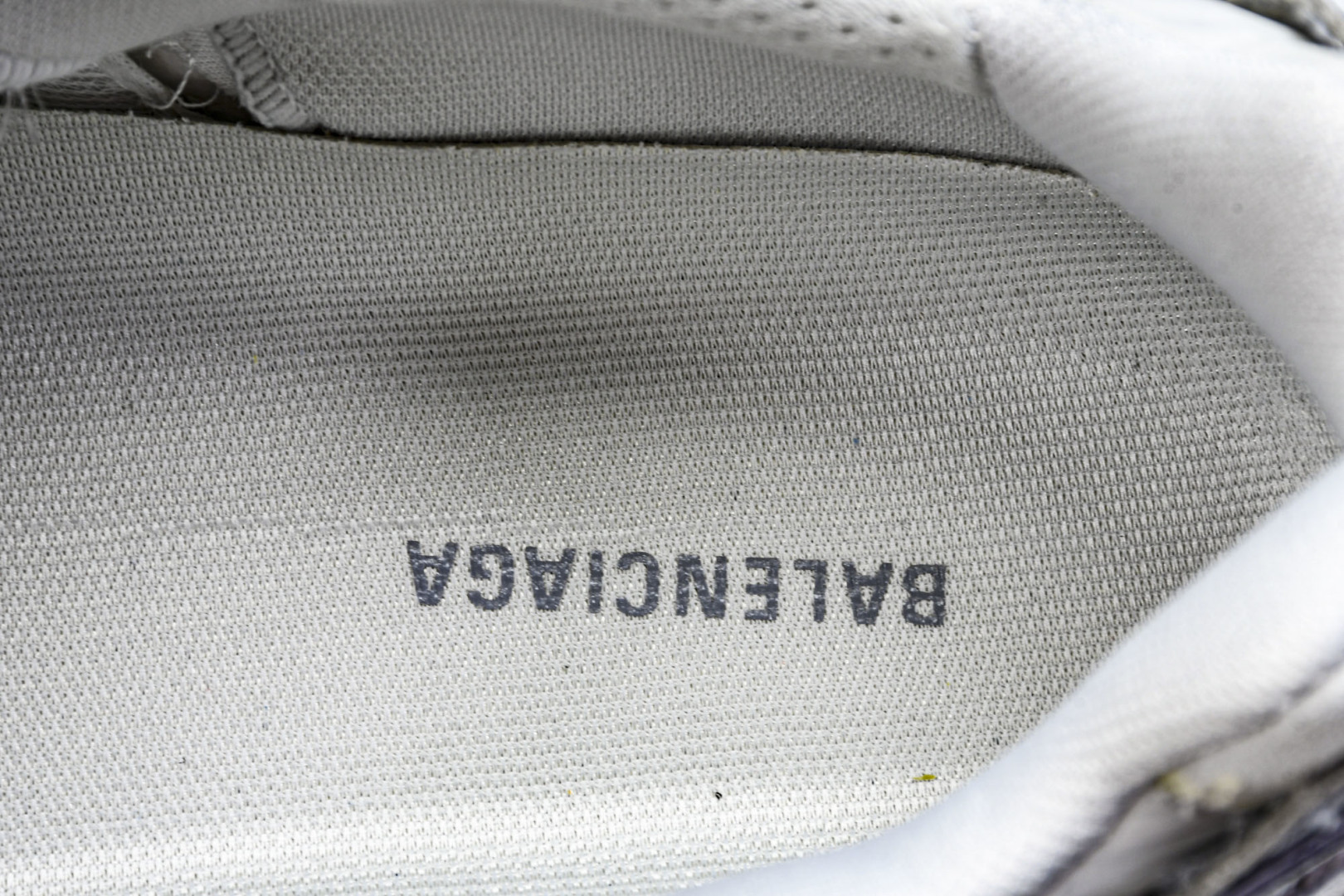 巴黎 尺码35-46

纯原出品-Balenciaga Runner.2 Nylon 巴黎世家8.0 老