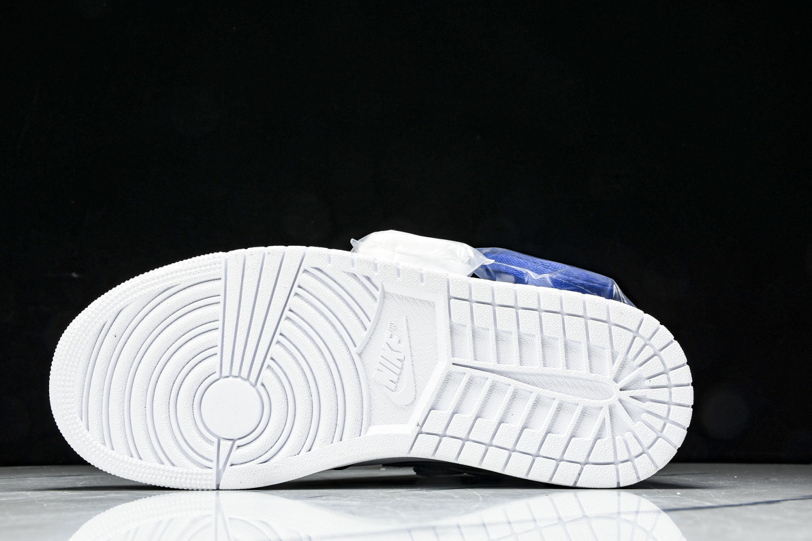 AJ1 尺码40-47.5

纯原出品-Fragment x Union x Air Jordan 1 