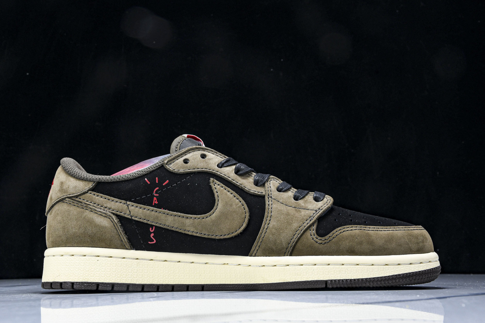 AJ1 Low 尺码36-48.5

纯原出品-Travis Scott x Air Jordan 1 