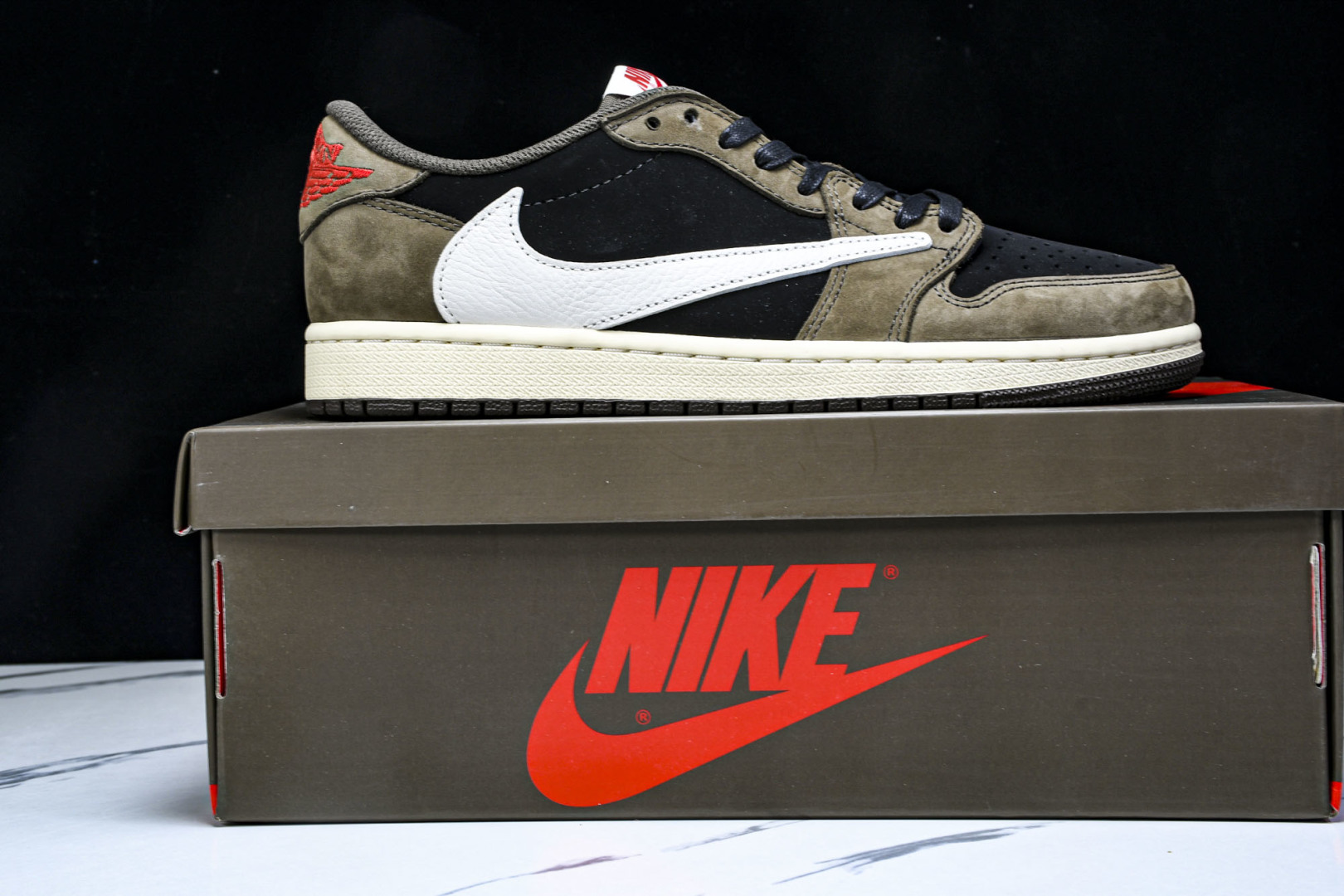 AJ1 Low 尺码36-48.5

纯原出品-Travis Scott x Air Jordan 1 
