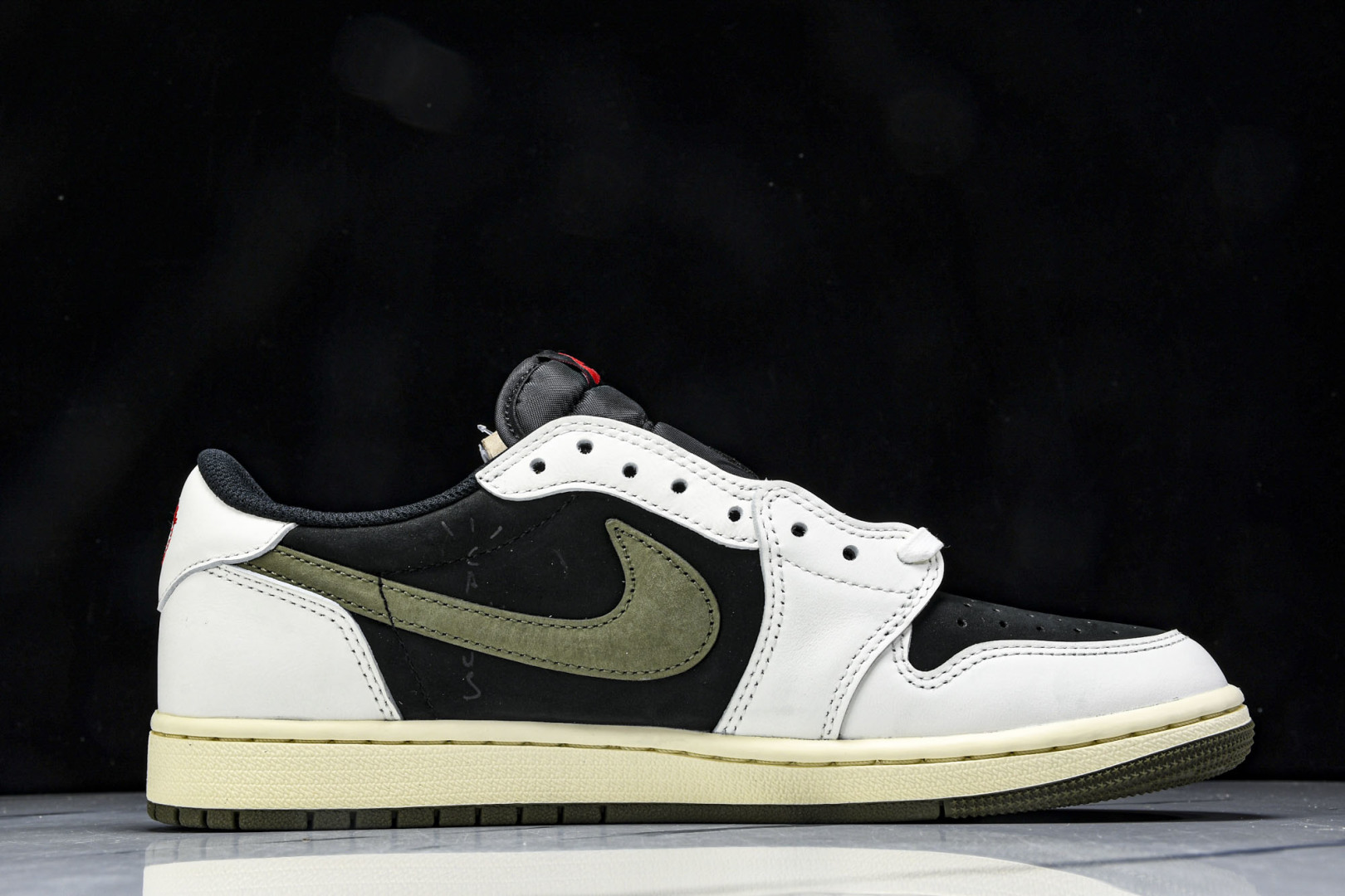 AJ1 Low 尺码36-48.5

纯原出品-Travis Scott x Air Jordan 1 