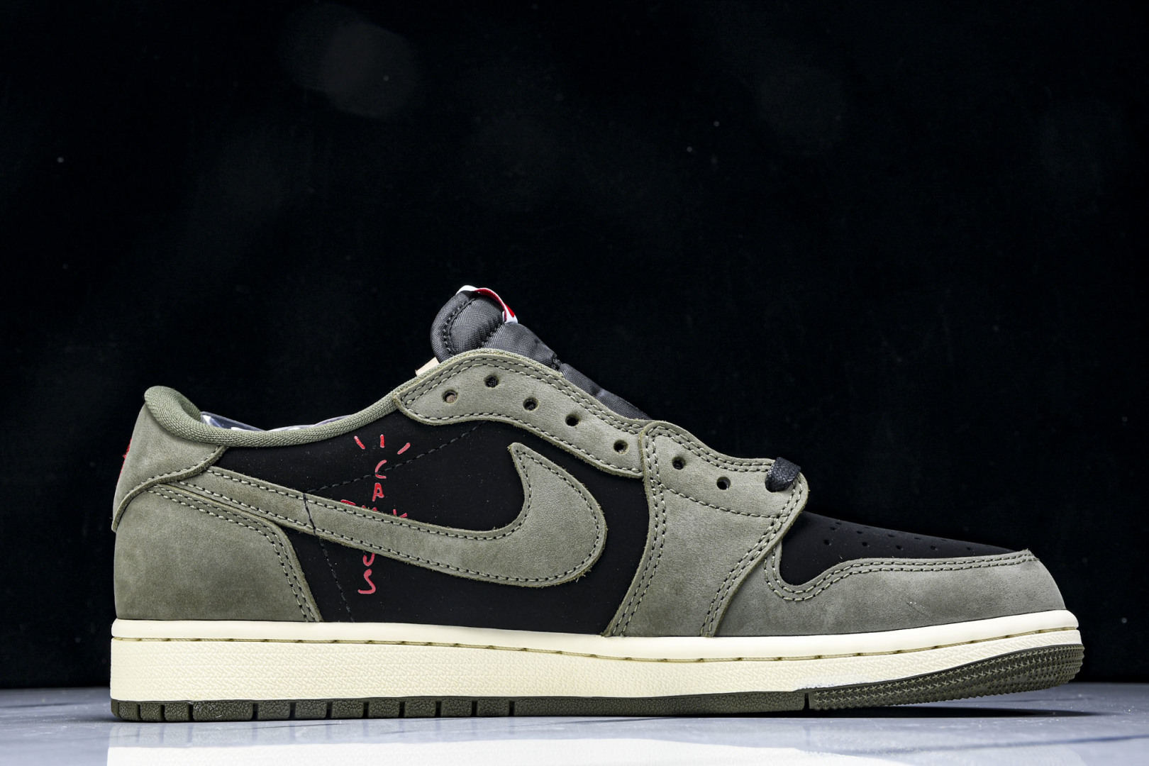 AJ1 Low 尺码36-48.5

纯原出品-Travis Scott x Air Jordan 1 