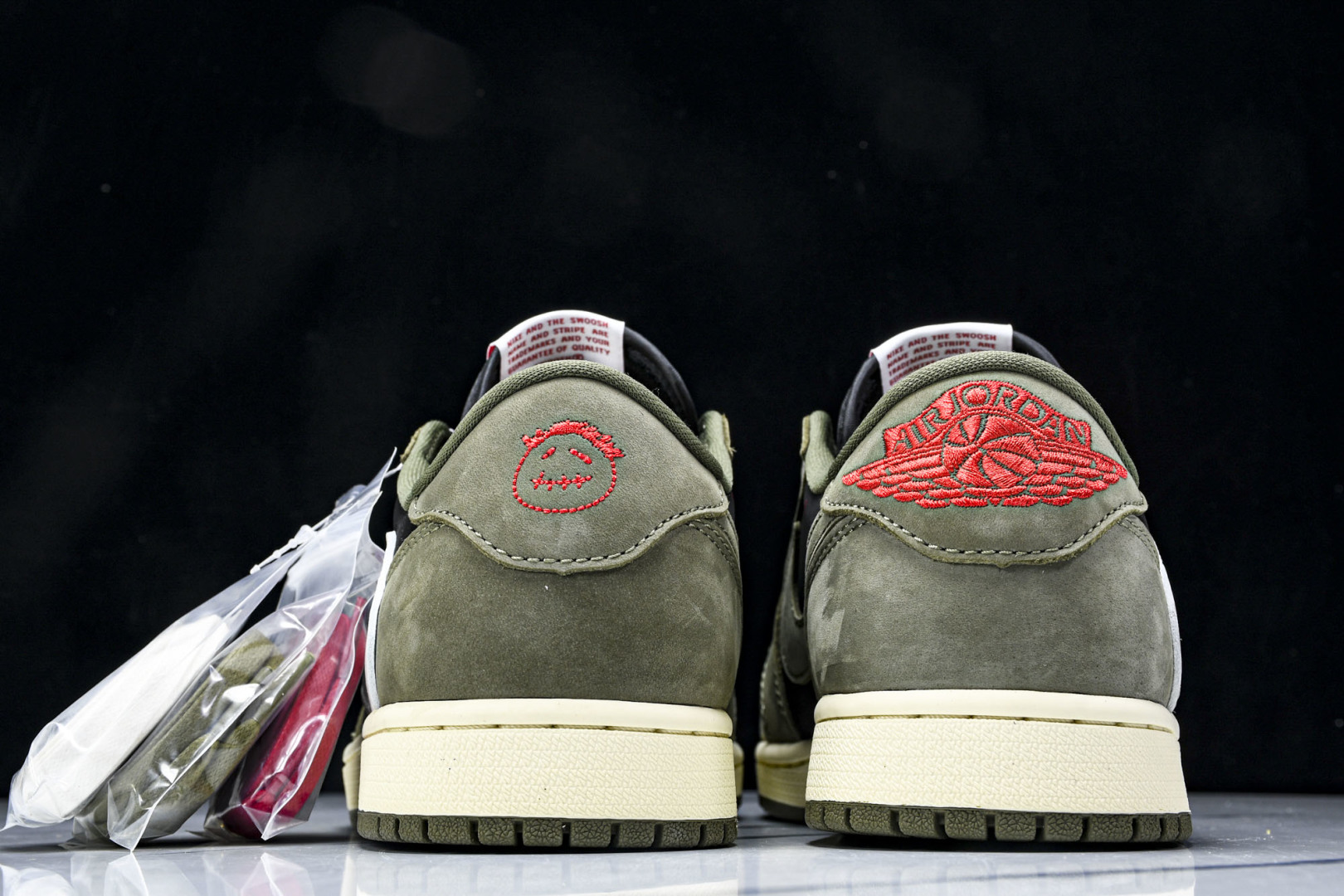 AJ1 Low 尺码36-48.5

纯原出品-Travis Scott x Air Jordan 1 