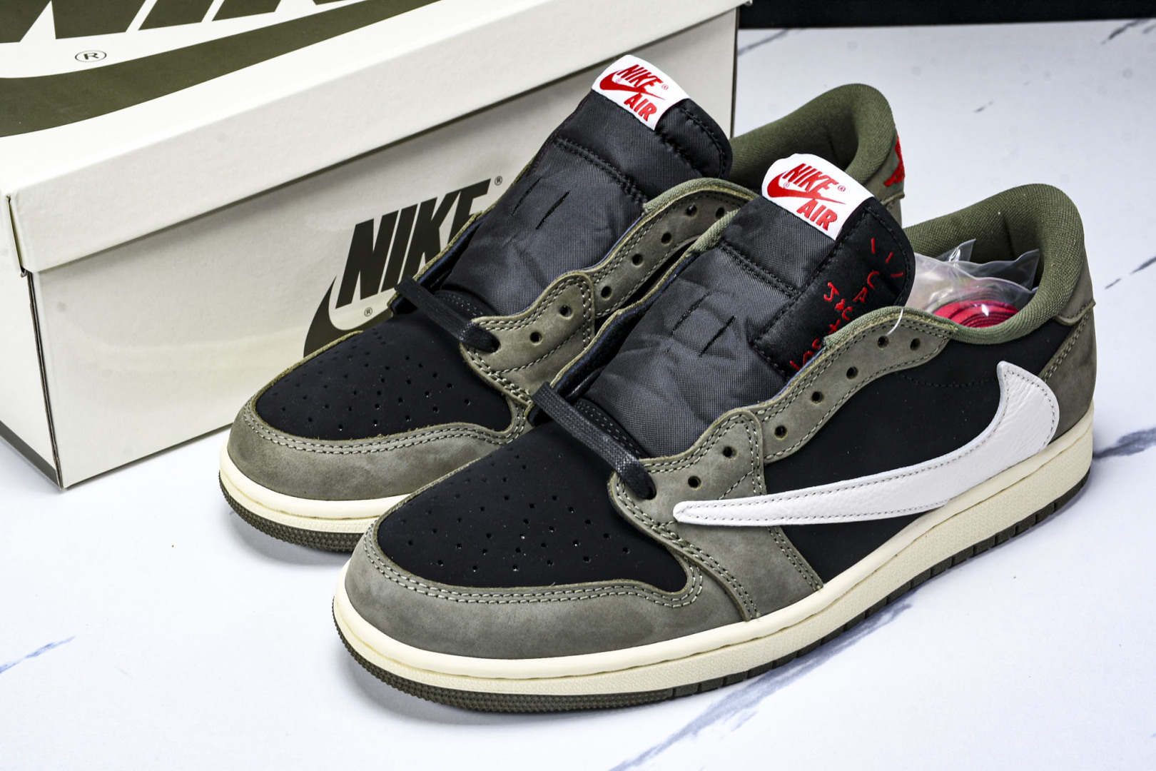 AJ1 Low 尺码36-48.5

纯原出品-Travis Scott x Air Jordan 1 