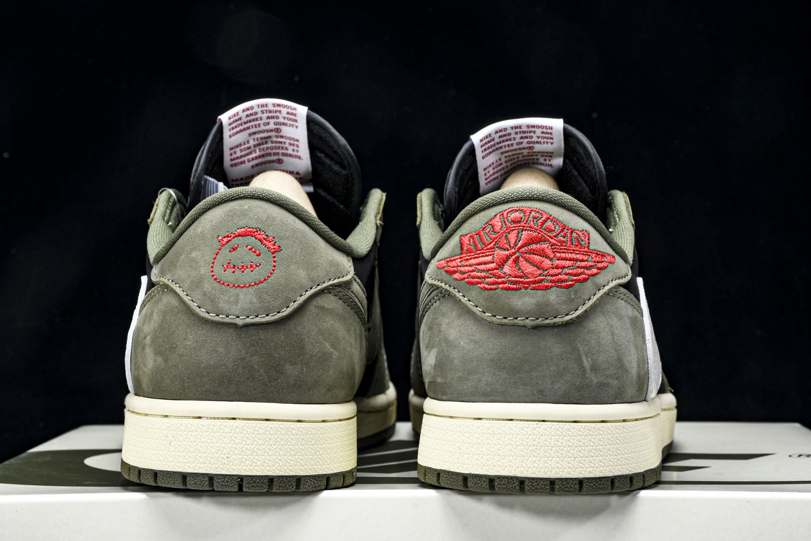AJ1 Low 尺码36-48.5

纯原出品-Travis Scott x Air Jordan 1 