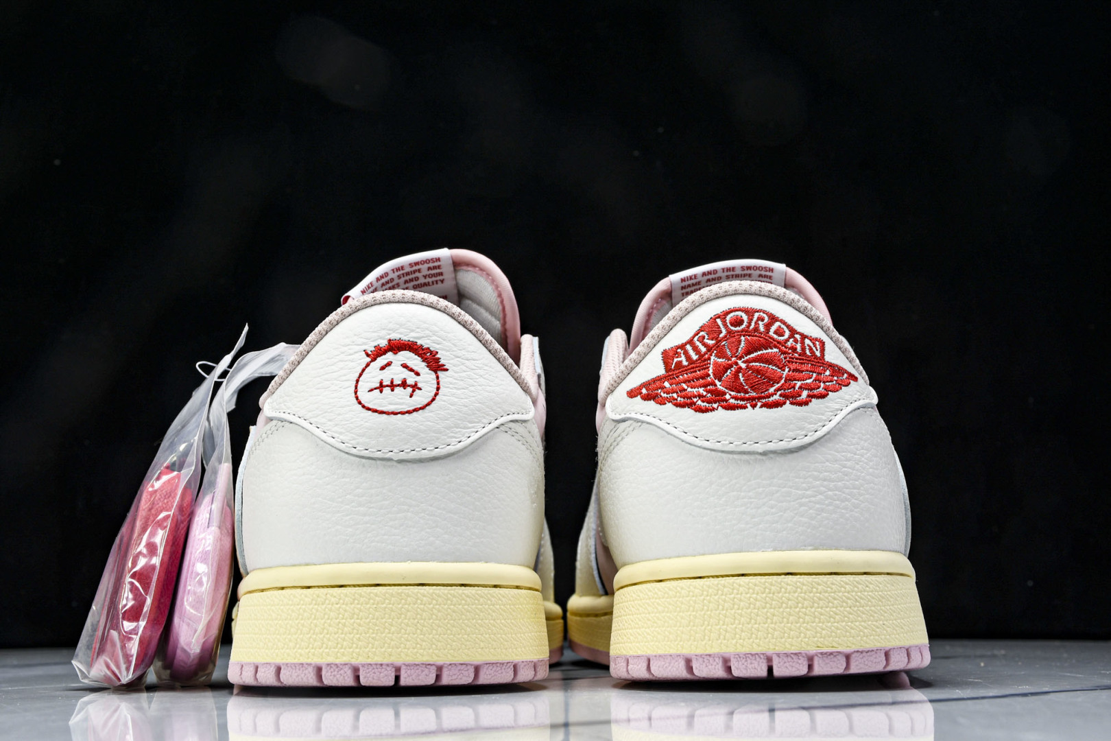 AJ1 Low 尺码36-48.5

纯原出品-Travis Scott x AJ 1 Low OG S