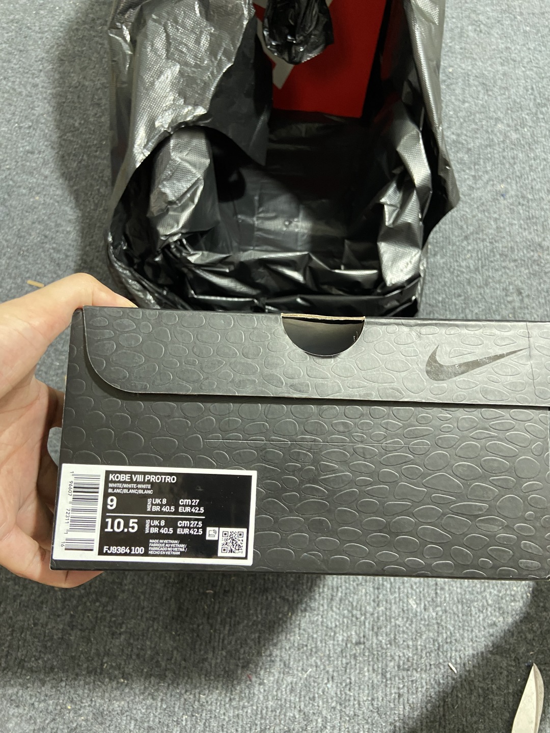 科比8白色 尺码：39-46

纯原版⚡️偏小0.5-1码⚠️ Kobe 8 Proto 科比8白色 低