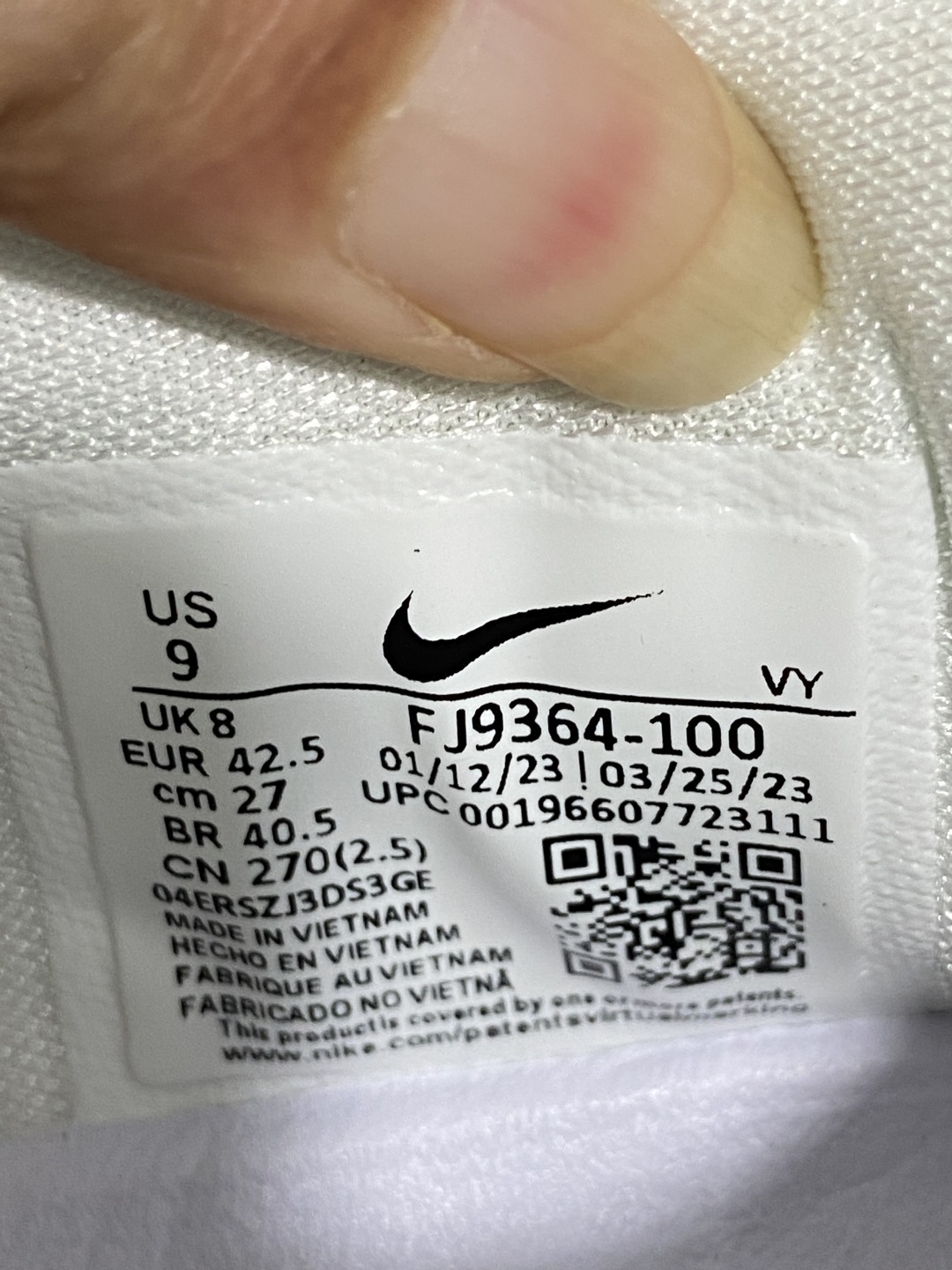 科比8白色 尺码：39-46

纯原版⚡️偏小0.5-1码⚠️ Kobe 8 Proto 科比8白色 低